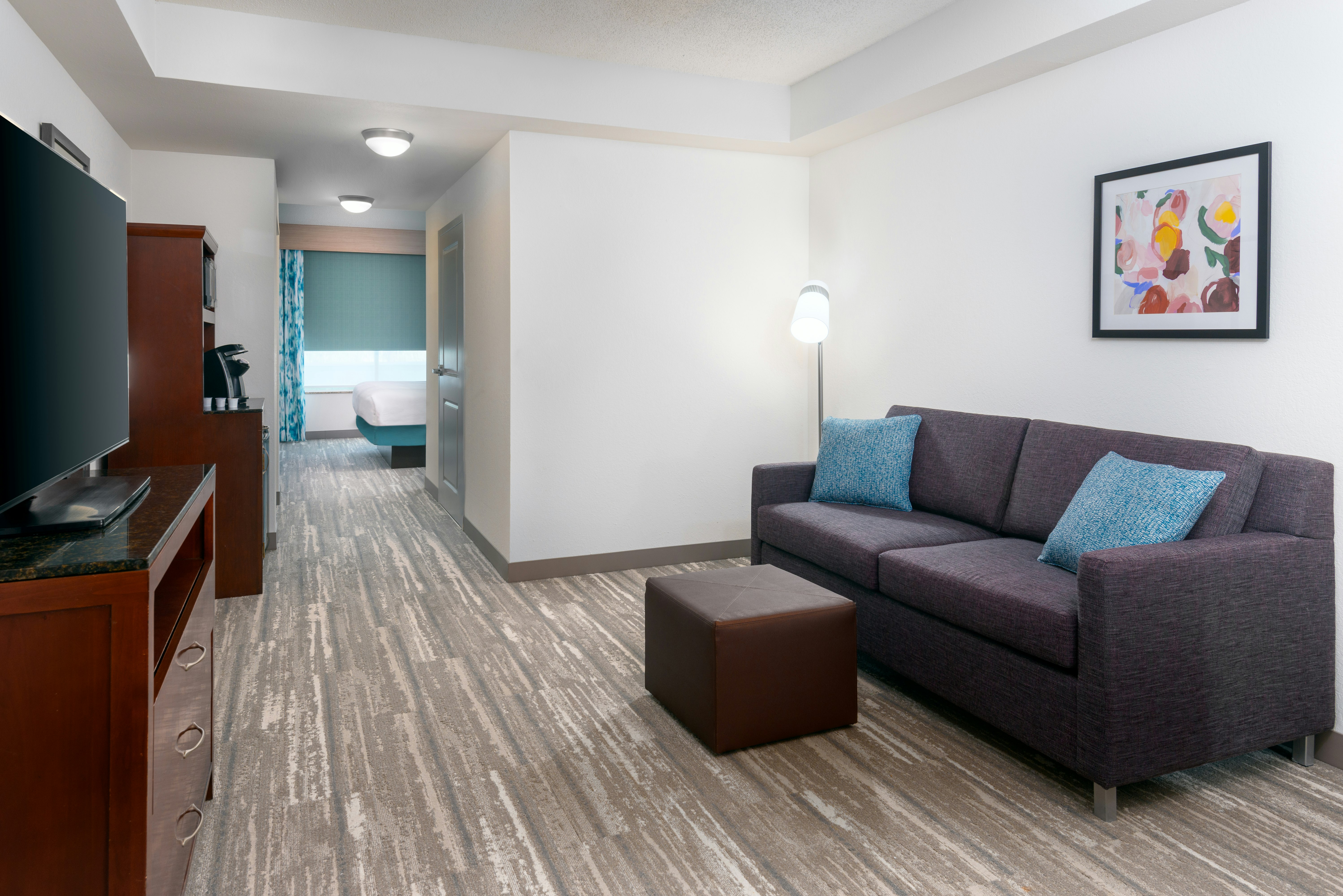 1 KING BED JR SUITE