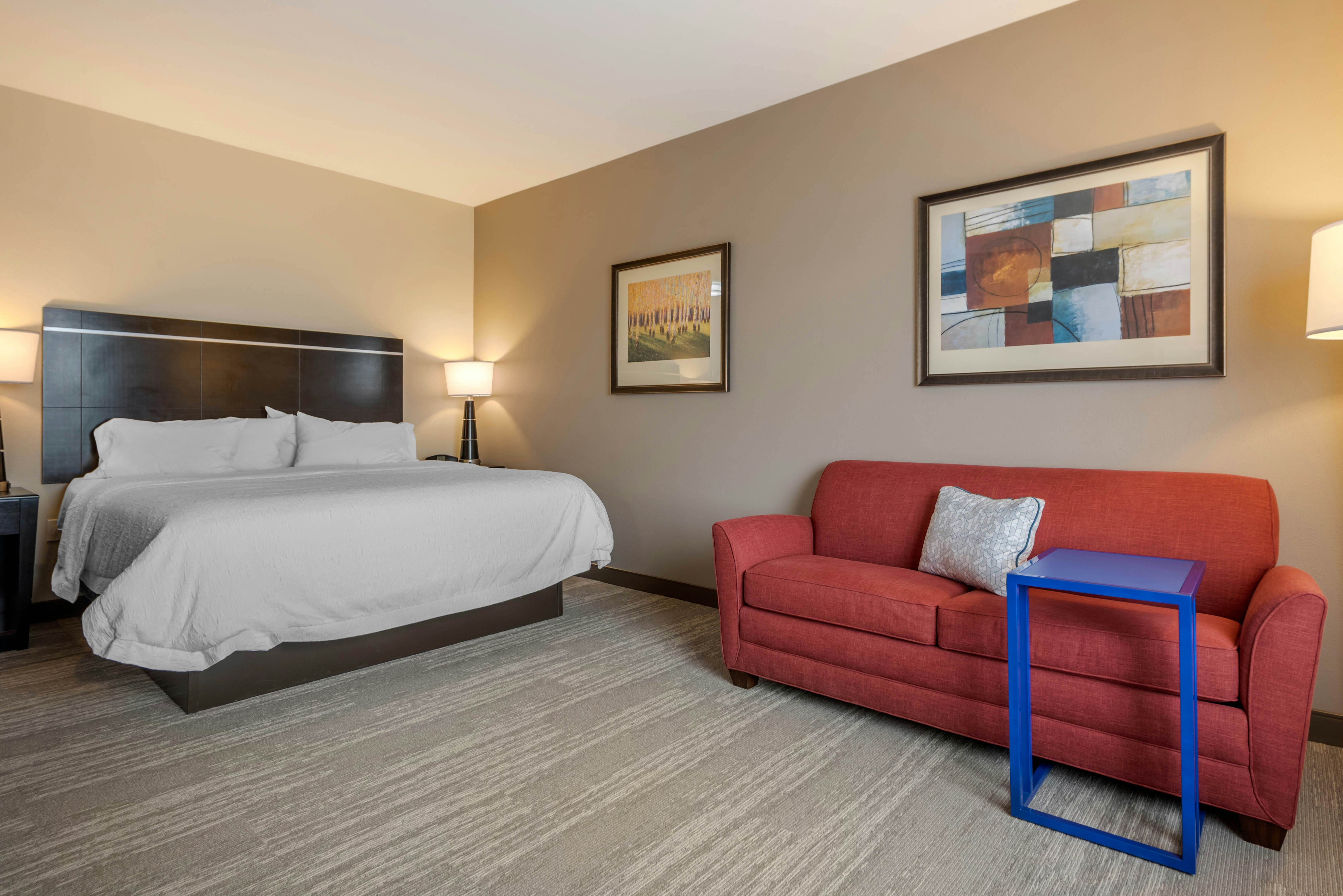 1 KING BED NONSMOKING