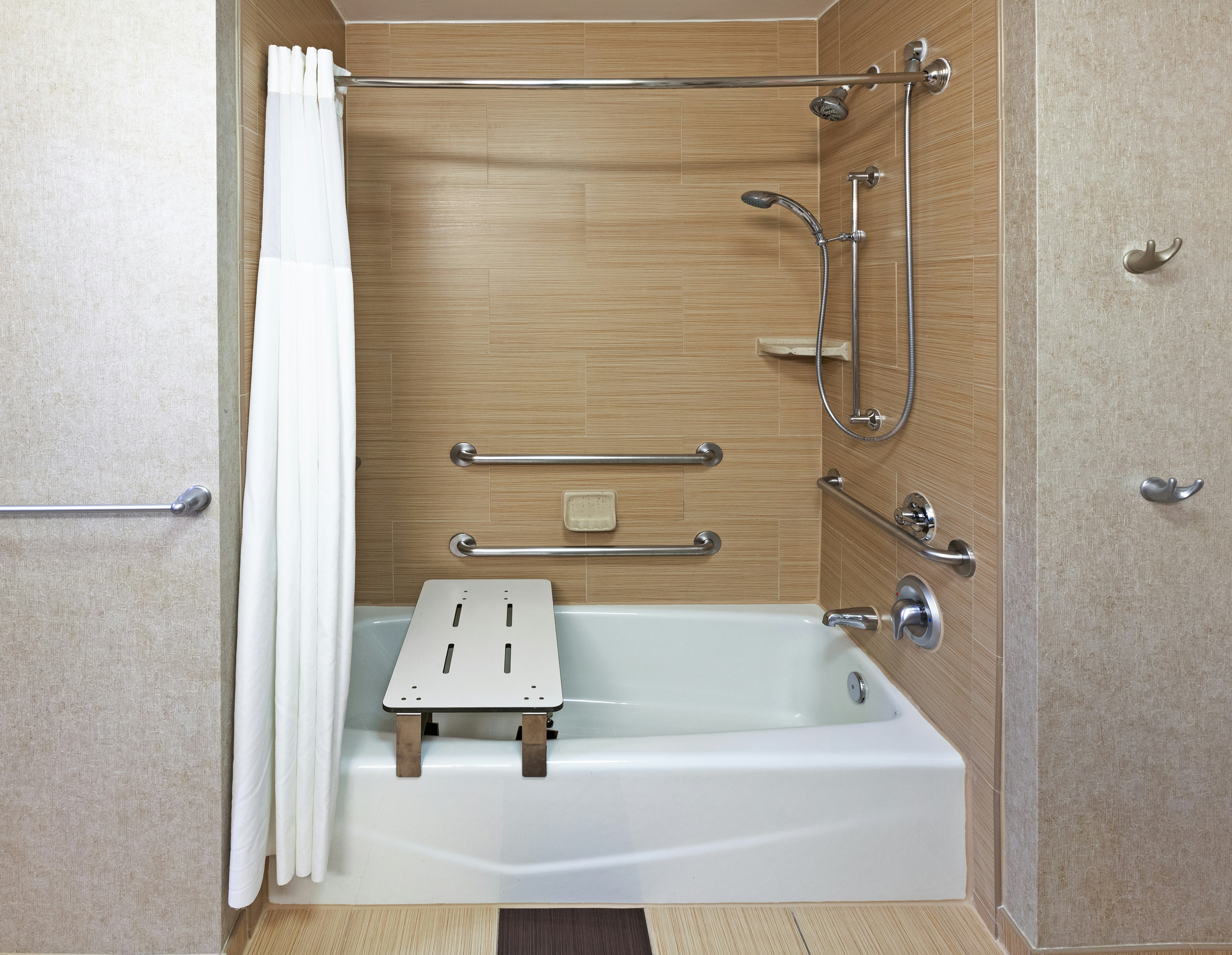 1 KN ACC TUB STUDIO NOSMOK