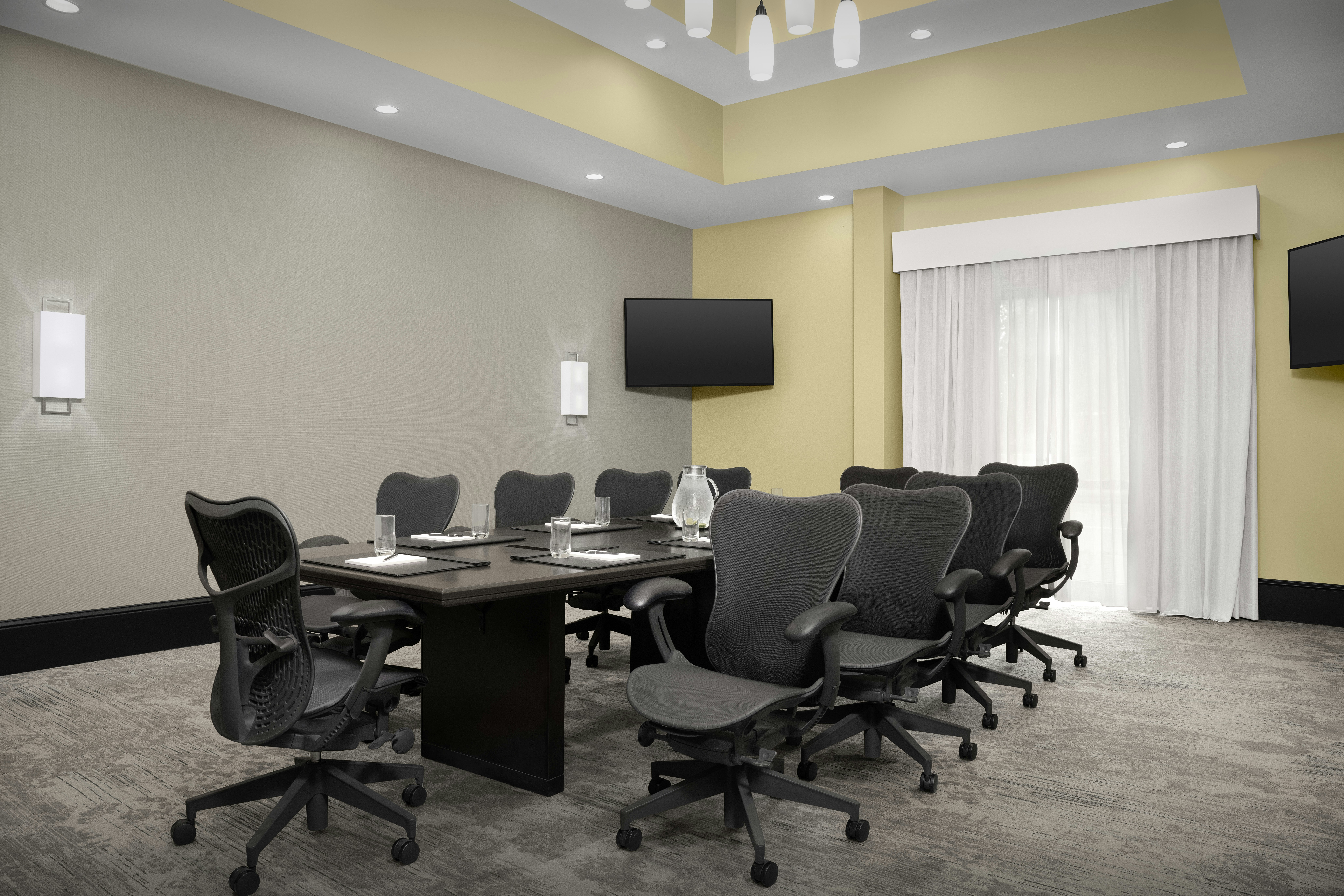 Homewood Suites by Hilton Jacksonville Downtown-Southbank