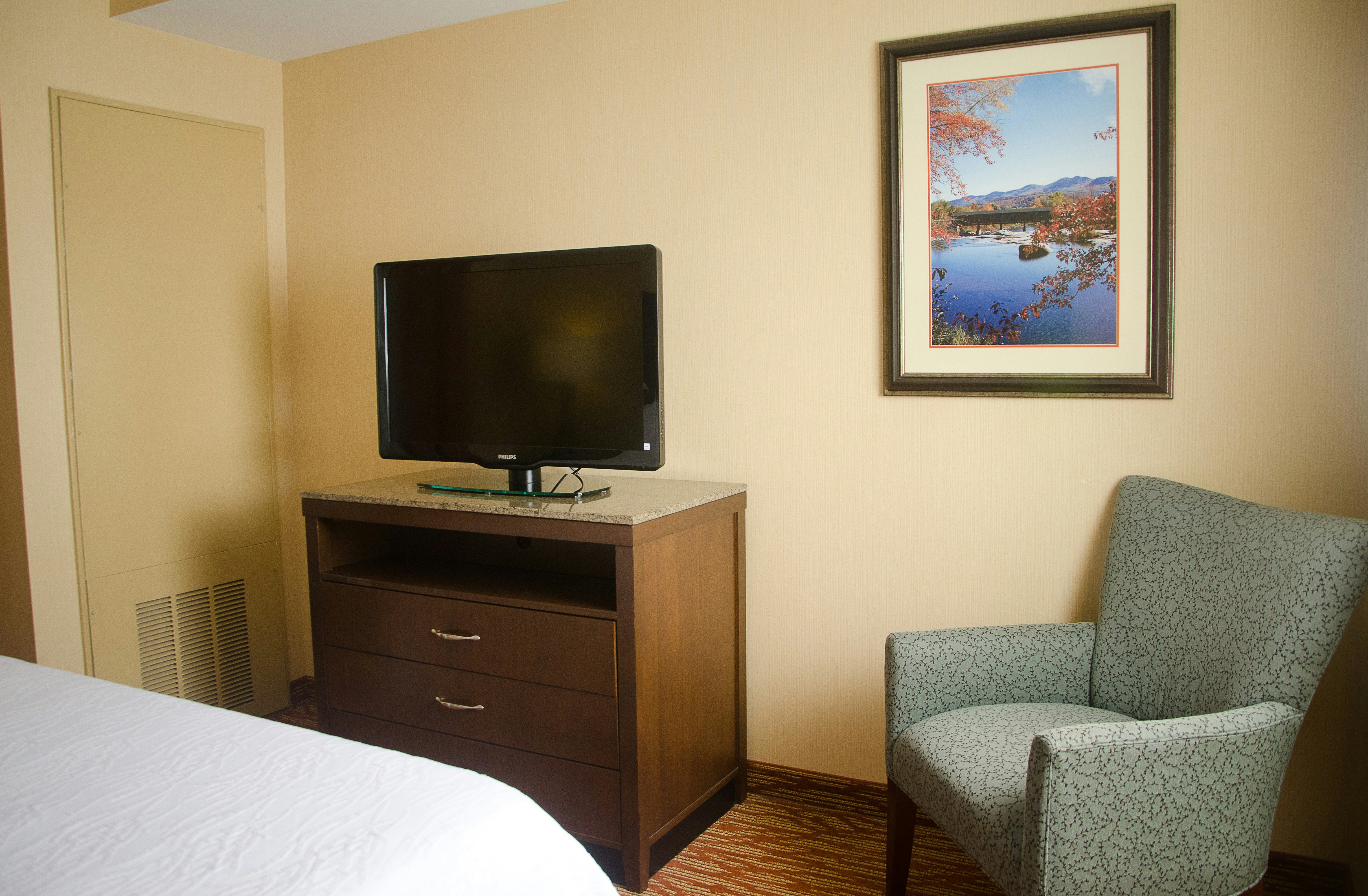 1 KING BED JR SUITE