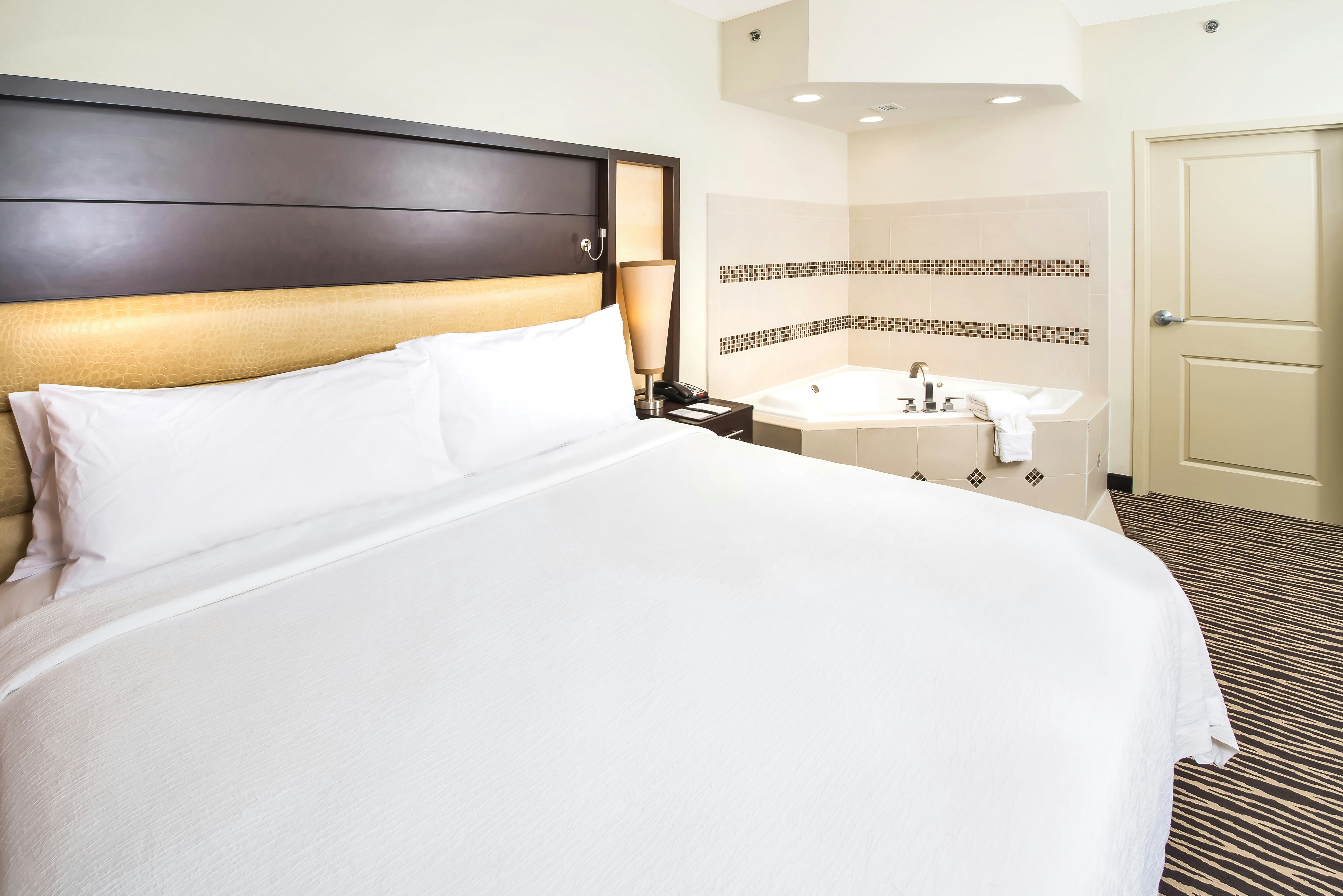 Embassy Suites by Hilton Fayetteville Fort Bragg