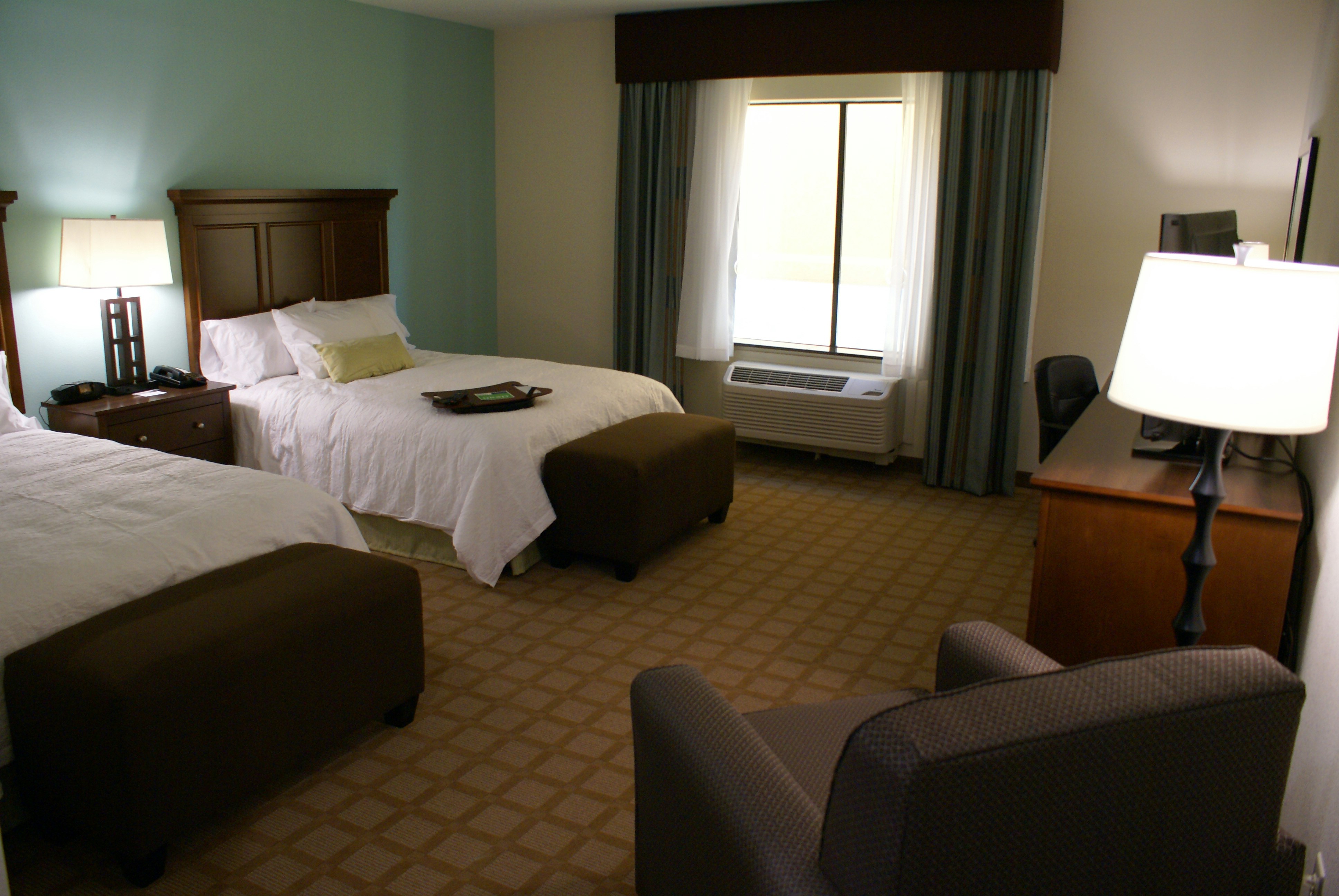 2 QUEEN BEDS NONSMOKING