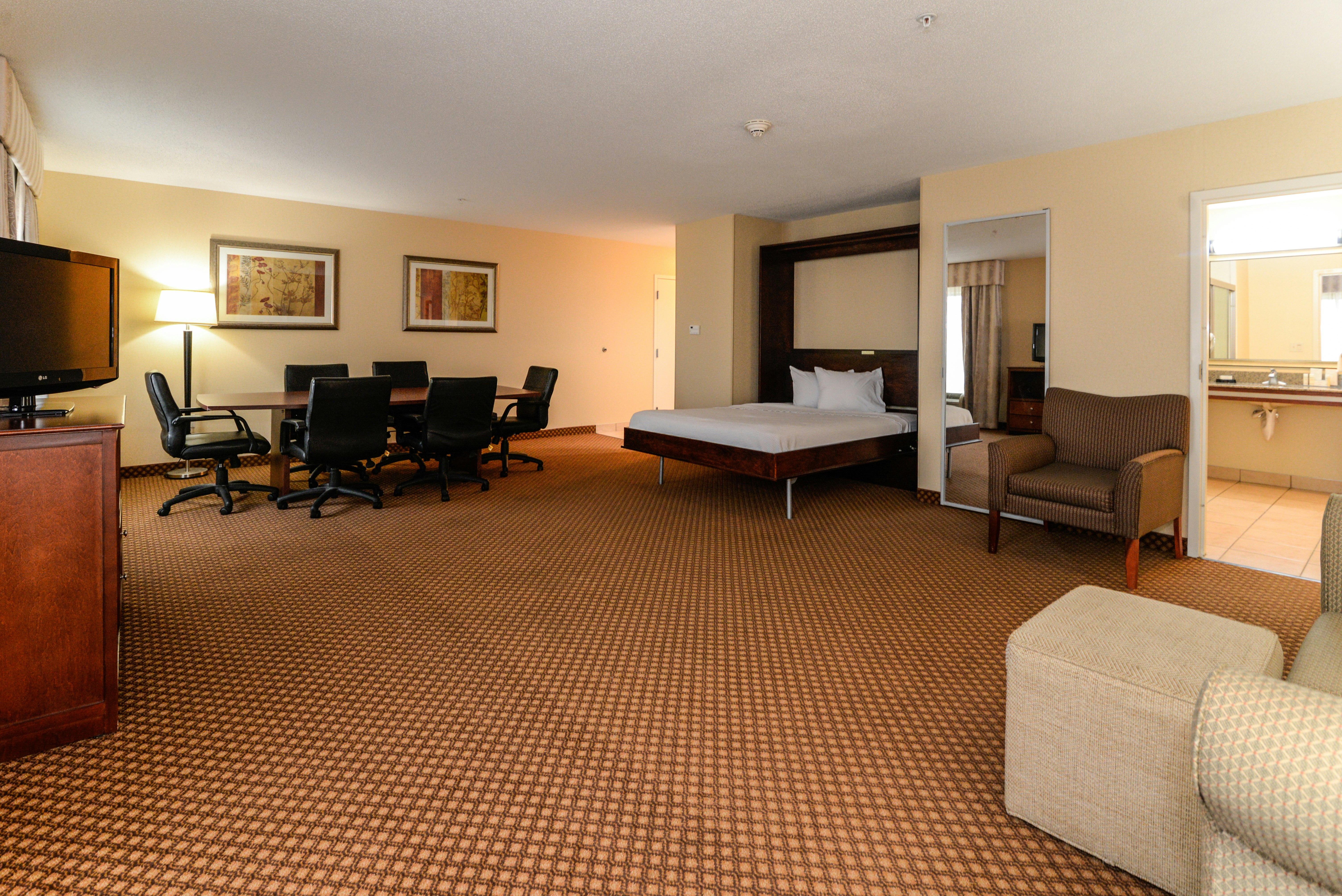 Hampton Inn & Suites Detroit/Chesterfield Township