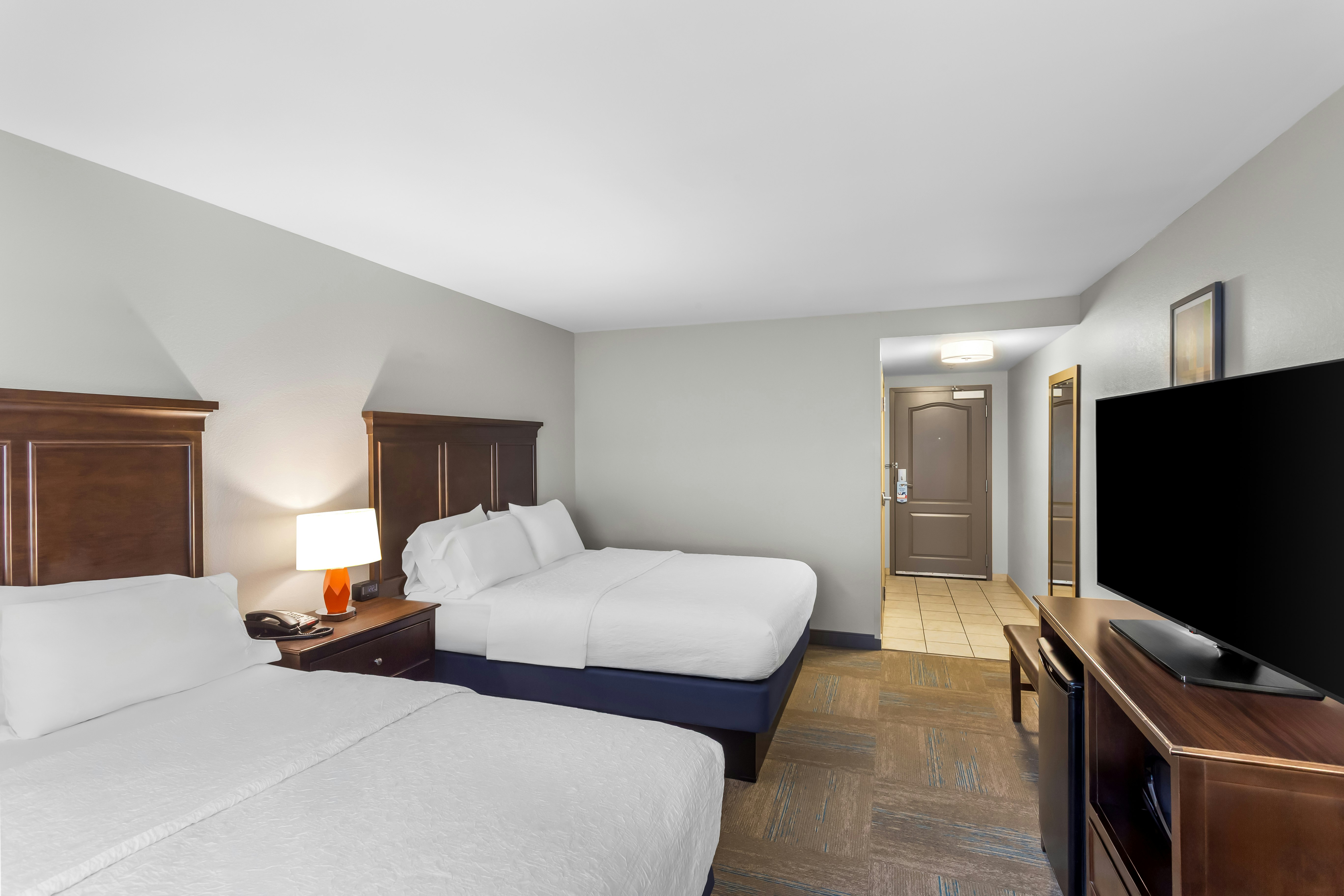 2 QUEEN BEDS NONSMOKING