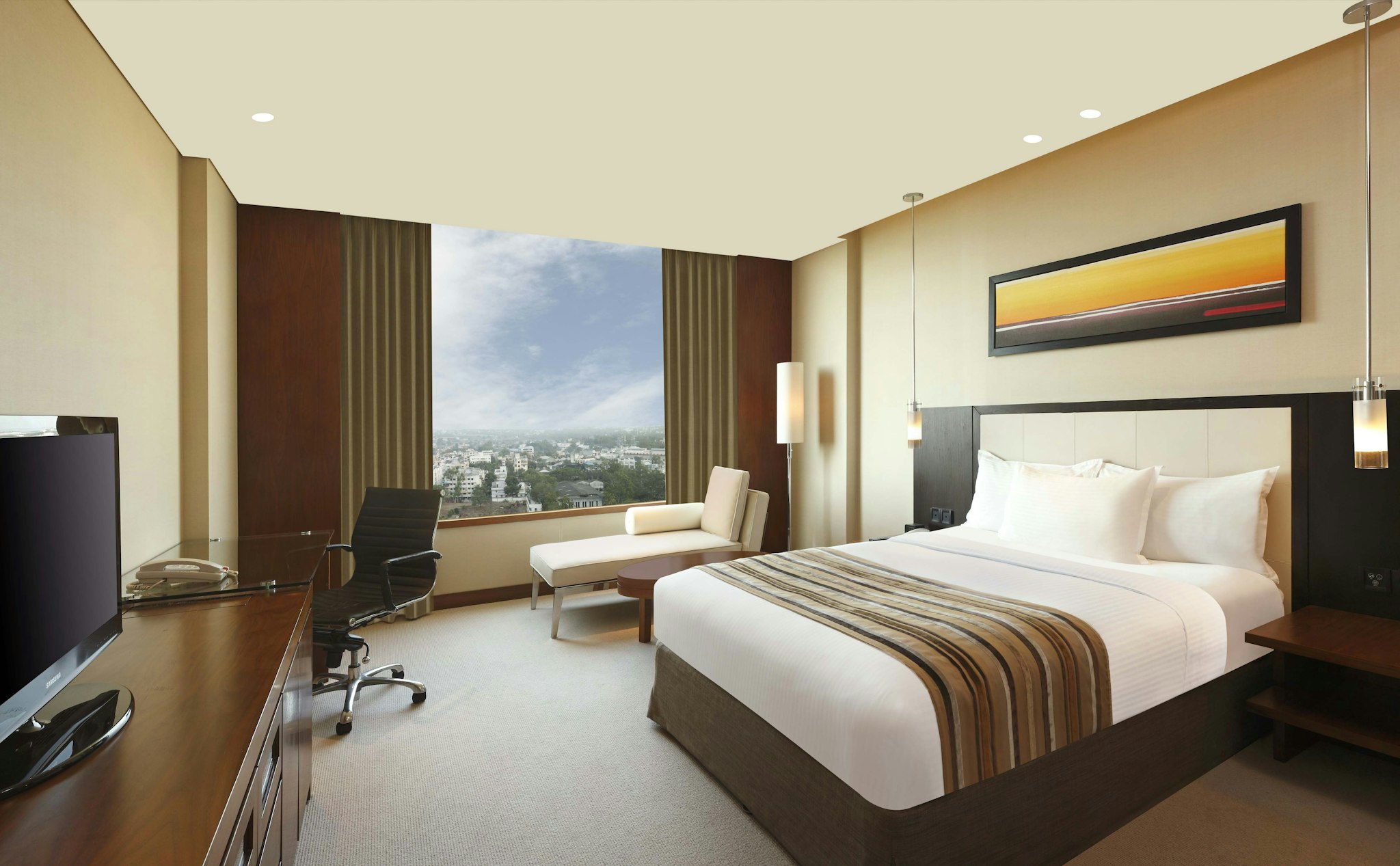 DoubleTree by Hilton Hotel Pune - Chinchwad