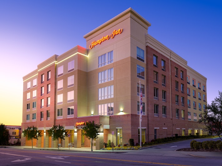 Hampton Inn Wilmington Downtown