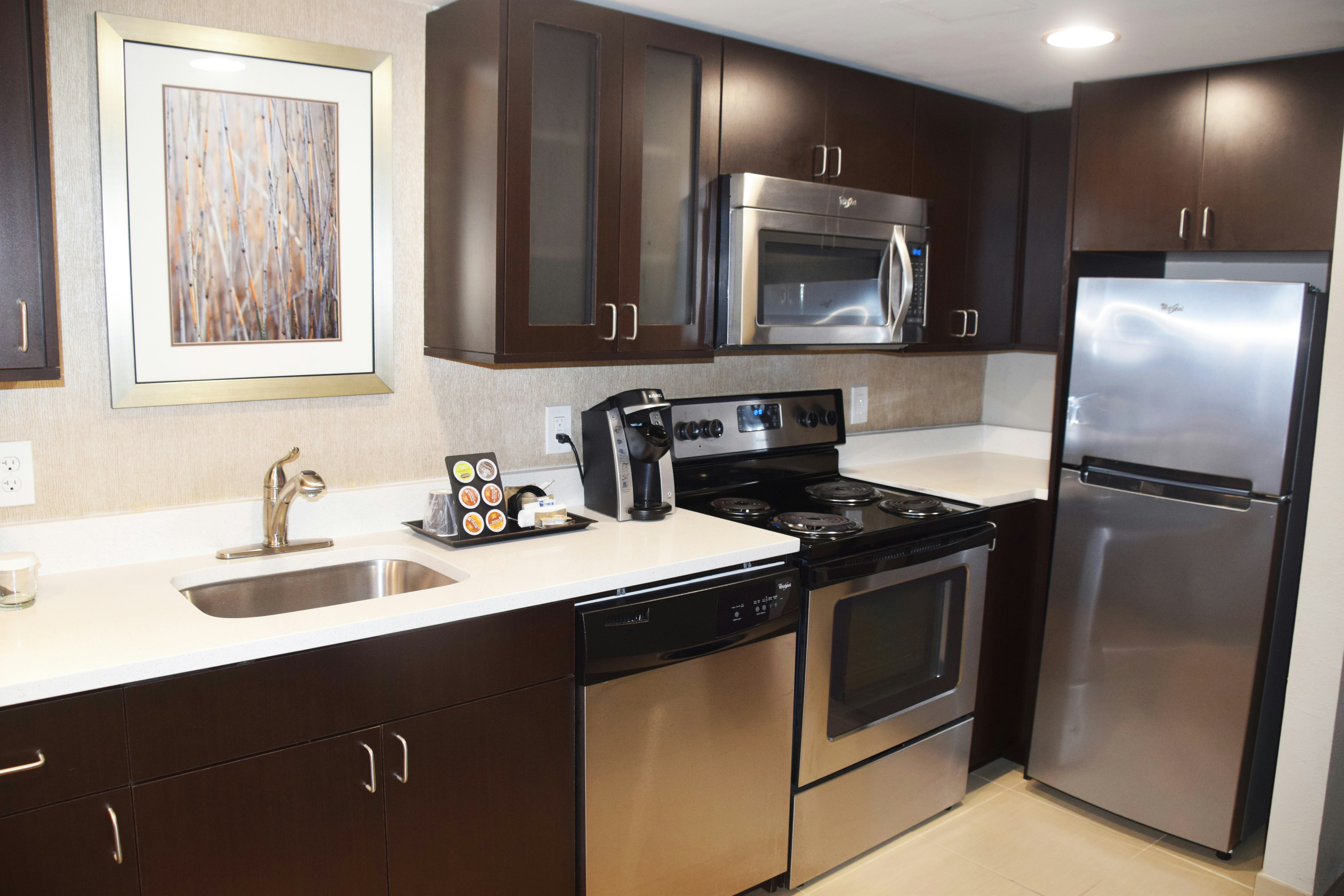 2 DOUBLE BEDS SUITE
