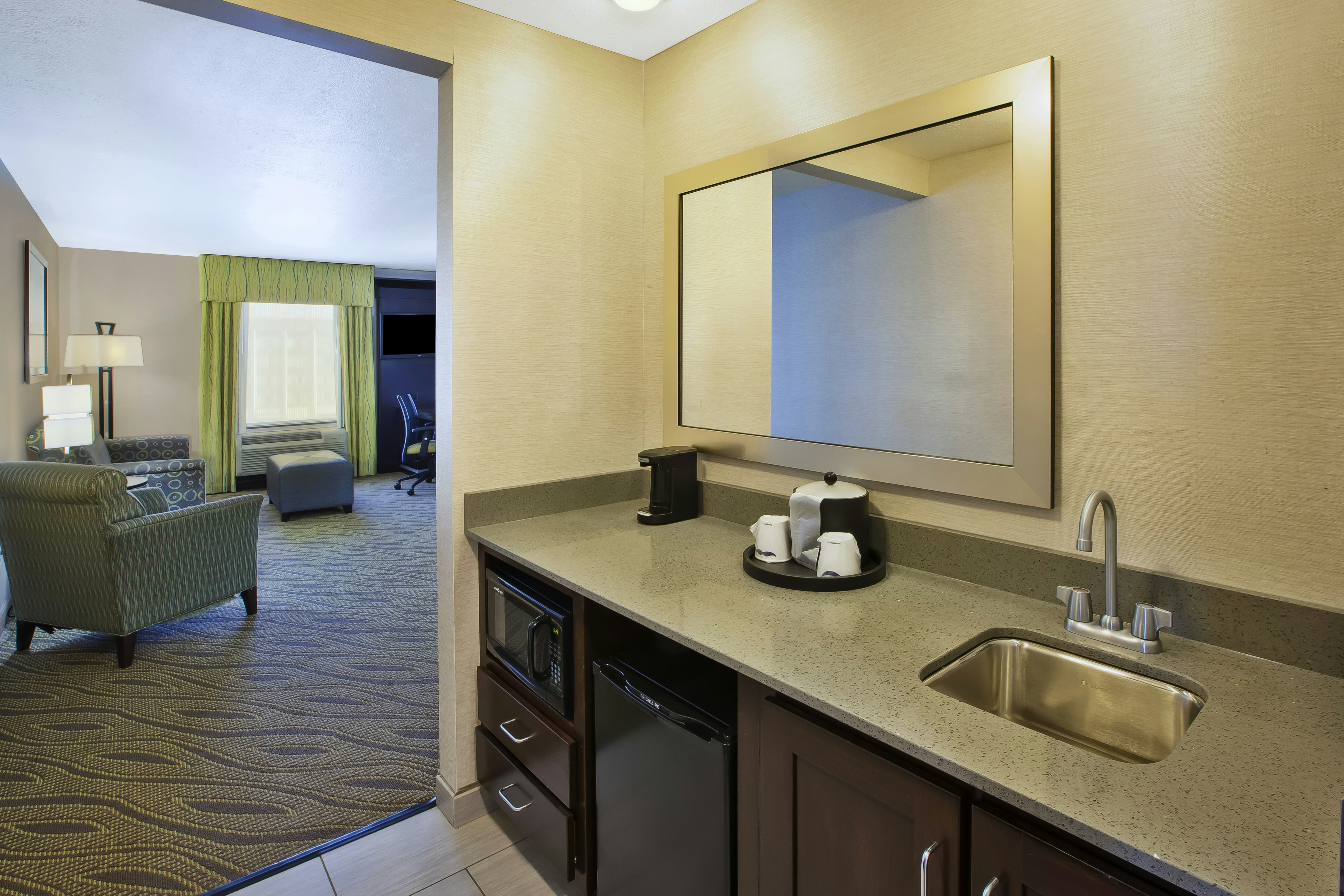 Hampton Inn & Suites Elyria