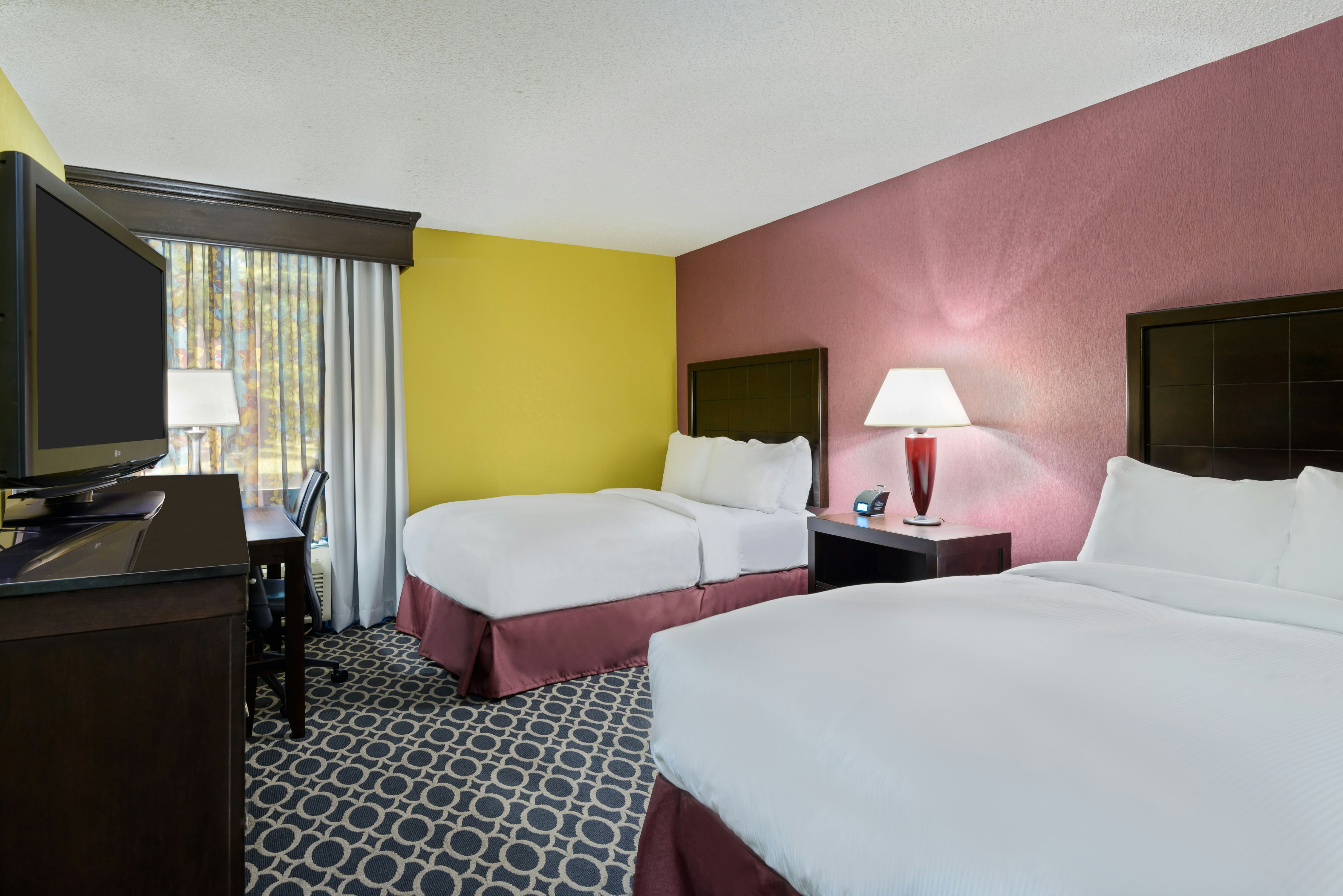2 DOUBLE BEDS NONSMOKING