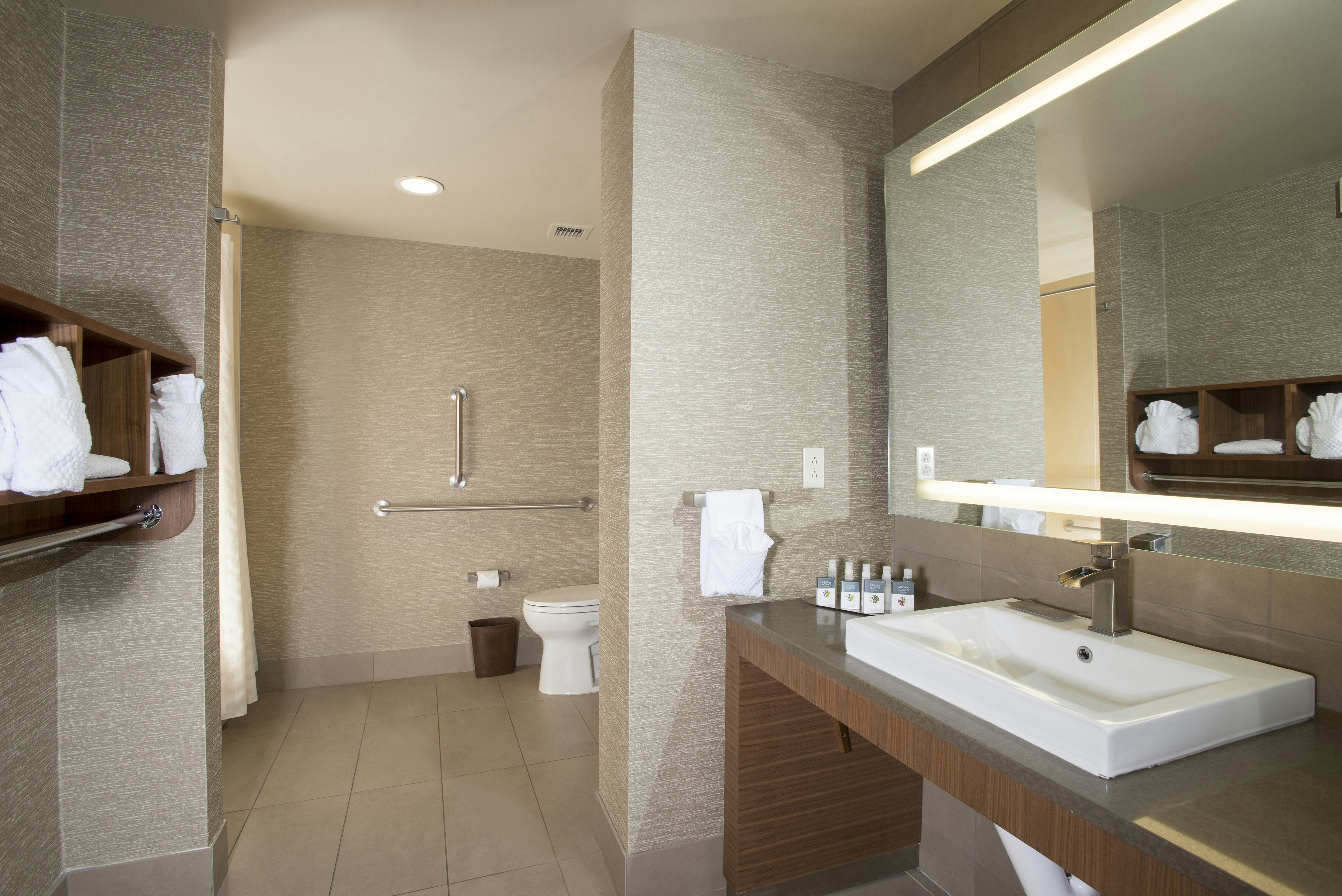 The Broadway Columbia – a DoubleTree by Hilton
