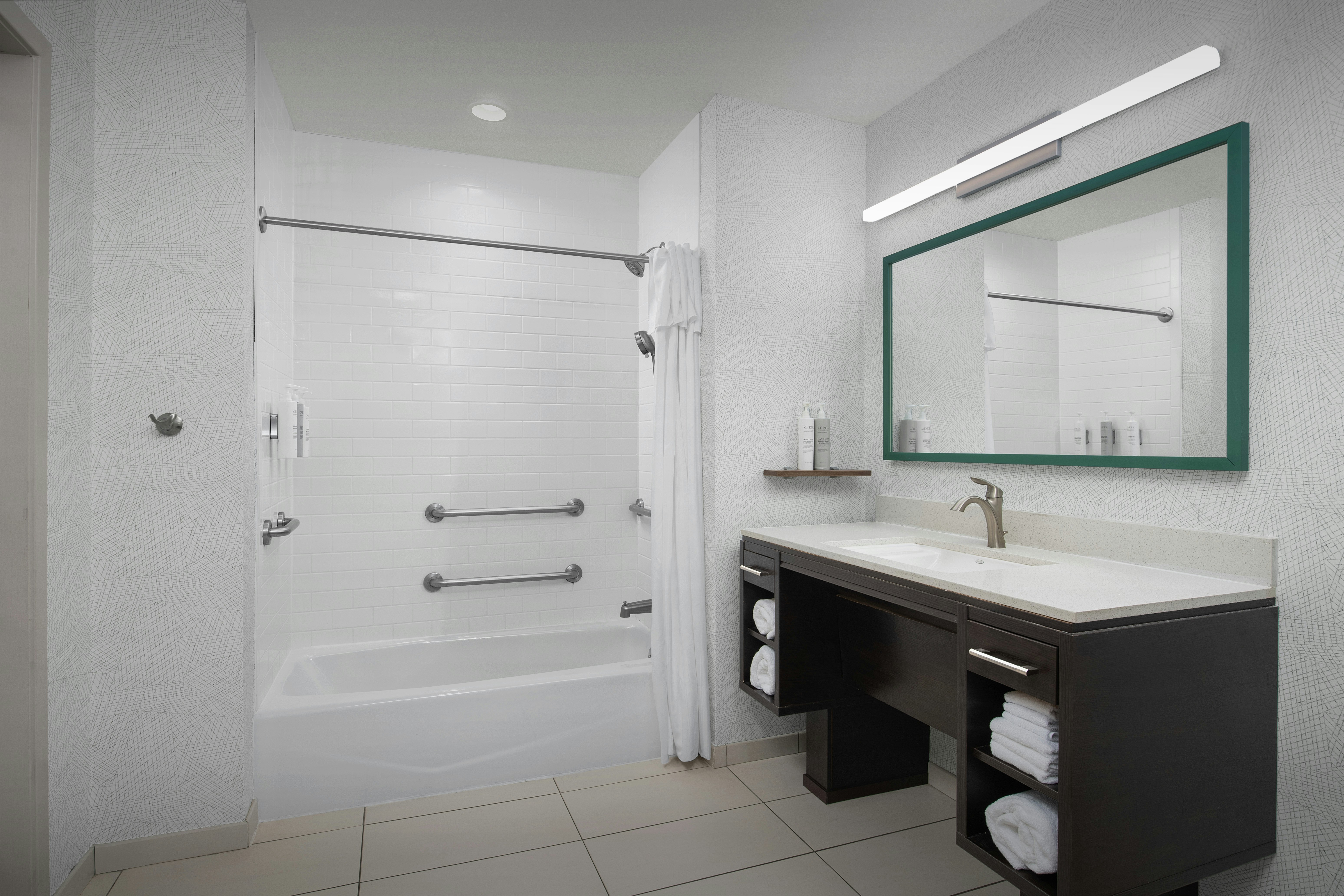 1KG ACC TUB STUDIO SUITE