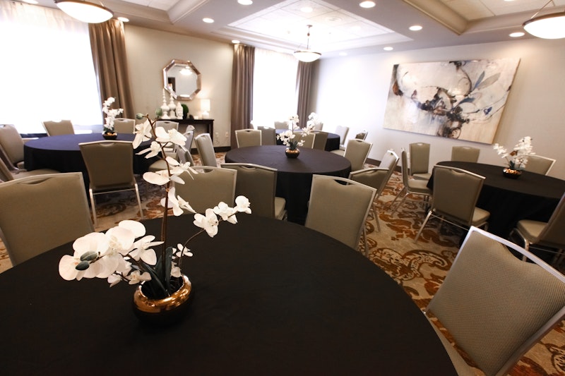 DoubleTree by Hilton Hotel Des Moines Airport