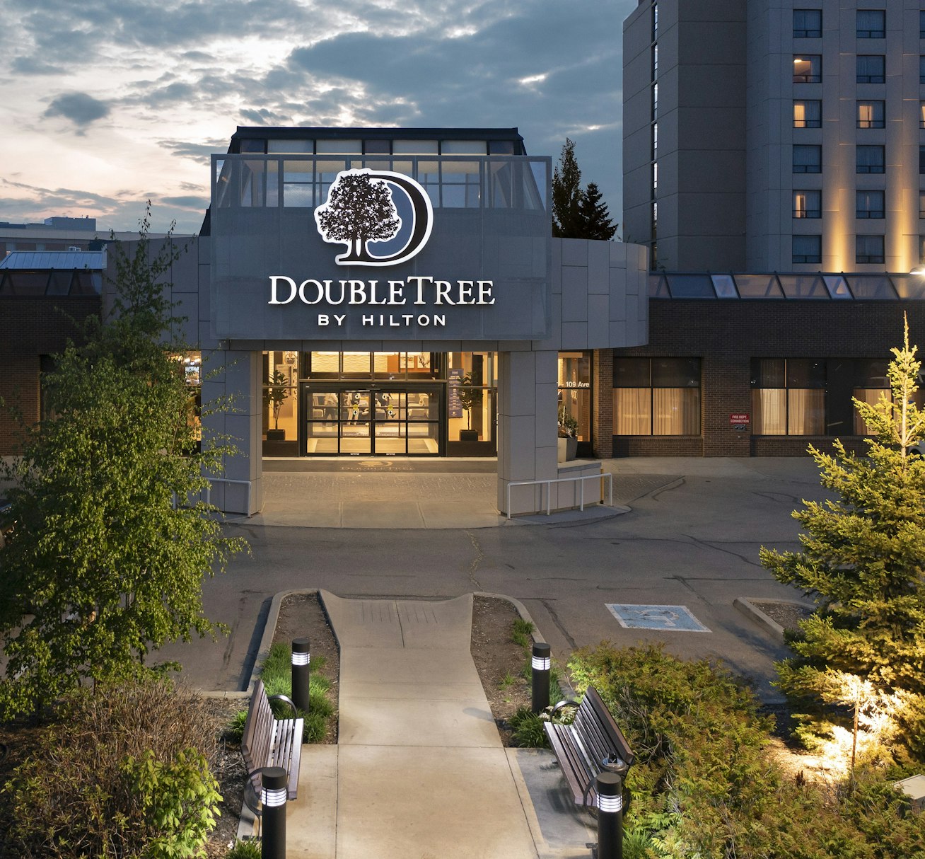 Doubletree by Hilton West Edmonton