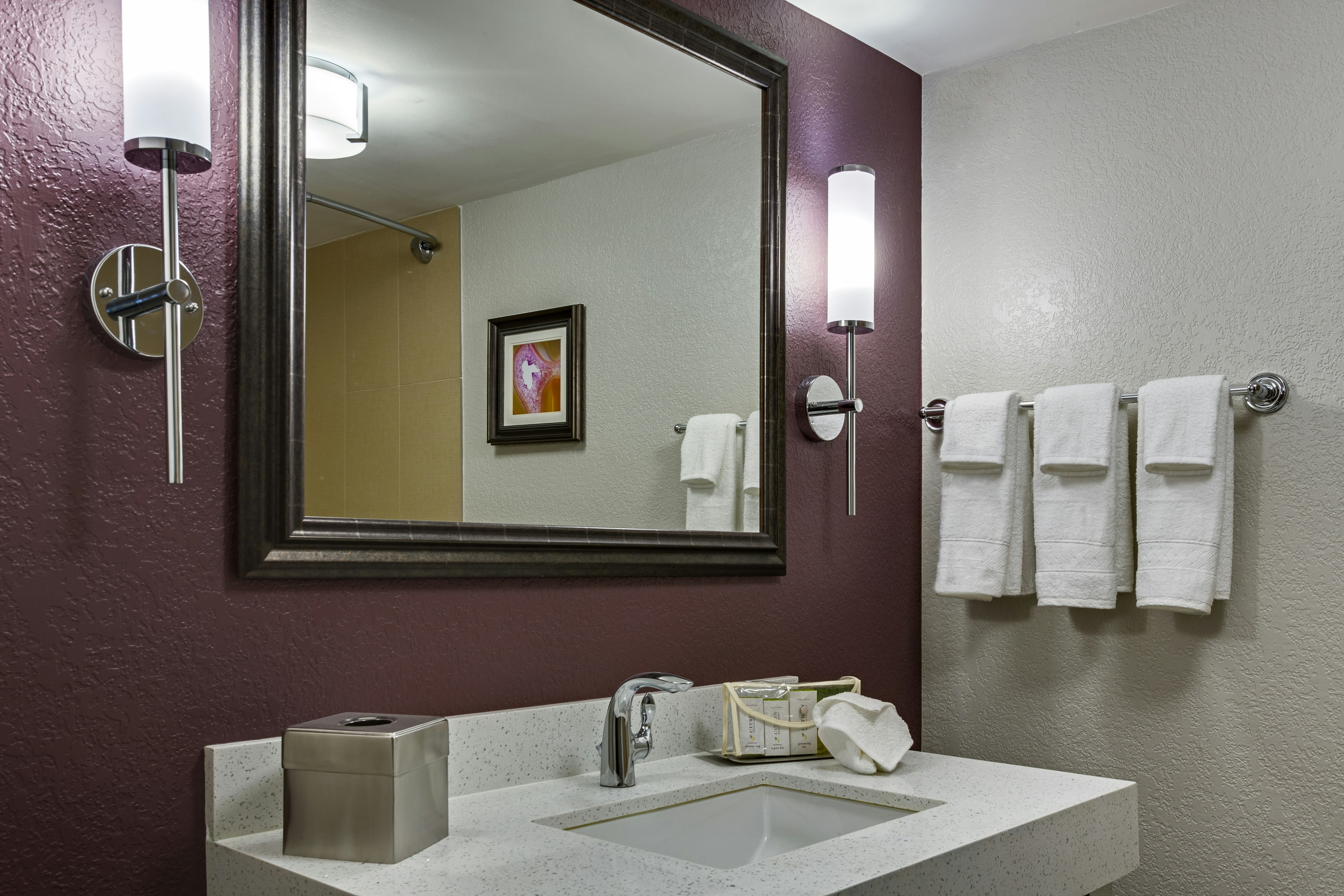DoubleTree by Hilton Orlando East – UCF Area