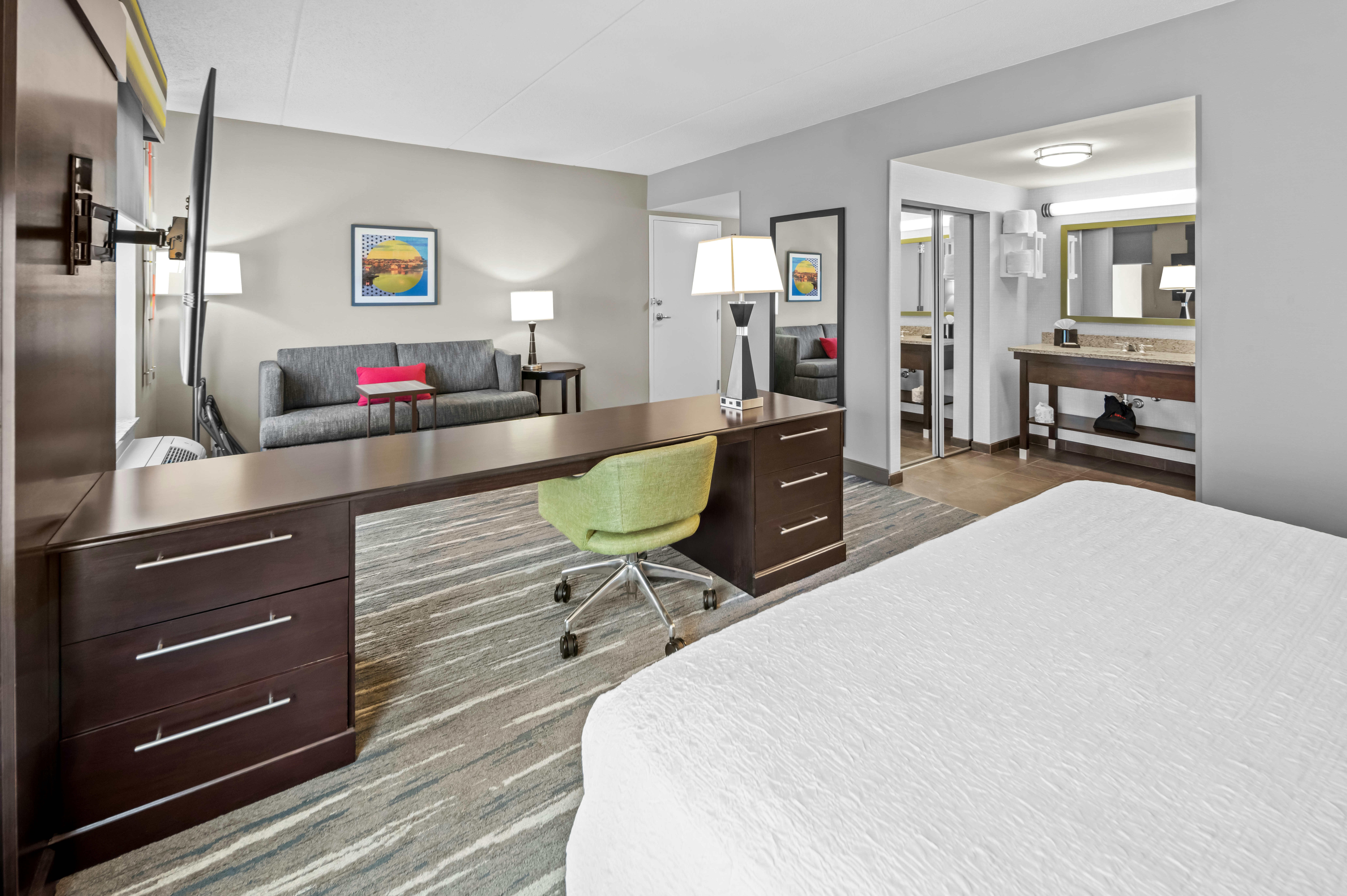 Hampton Inn & Suites Camp Springs/Andrews AFB