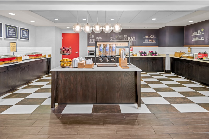 Hampton Inn & Suites Camp Springs/Andrews AFB