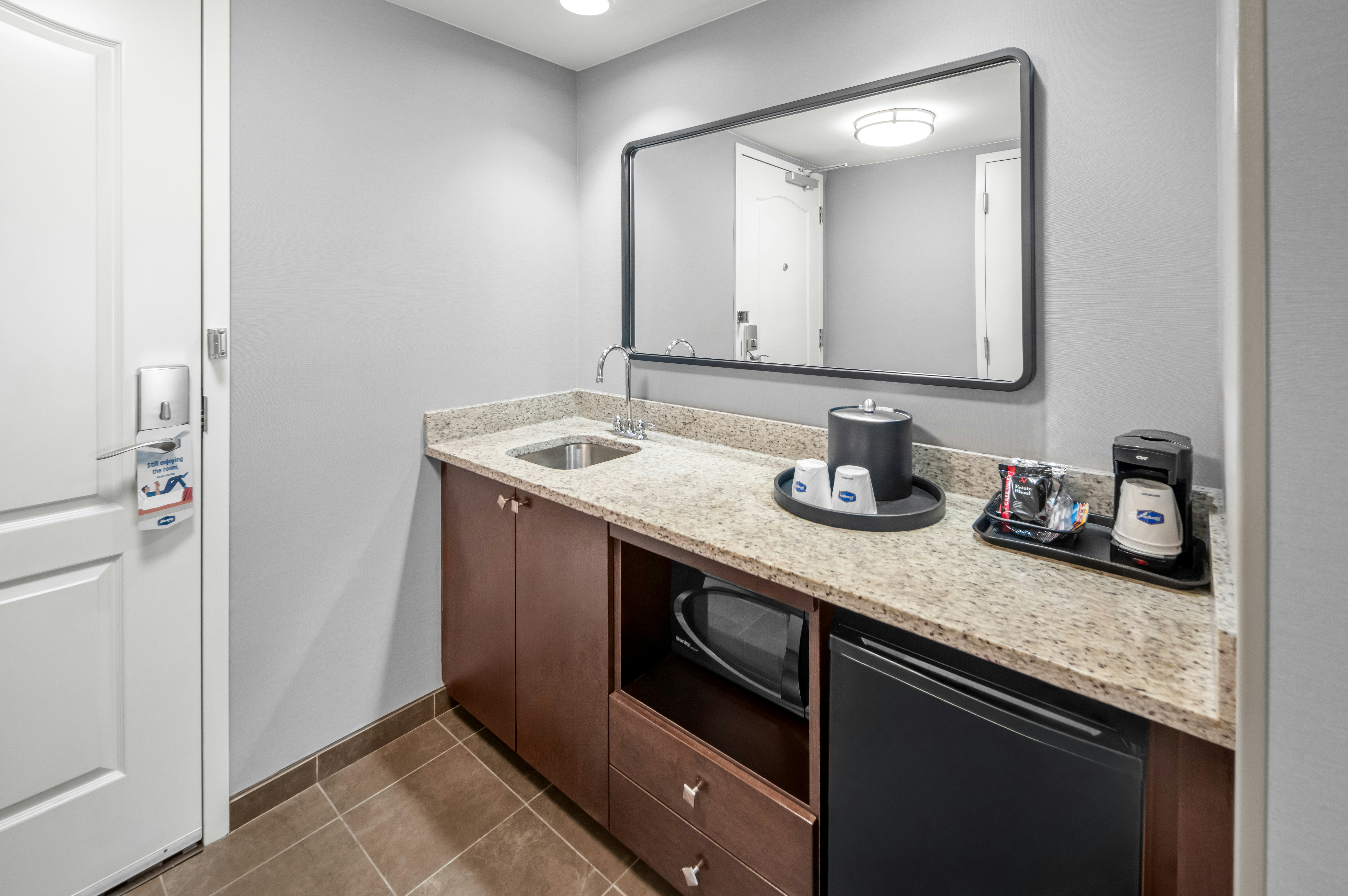 Hampton Inn & Suites Camp Springs/Andrews AFB