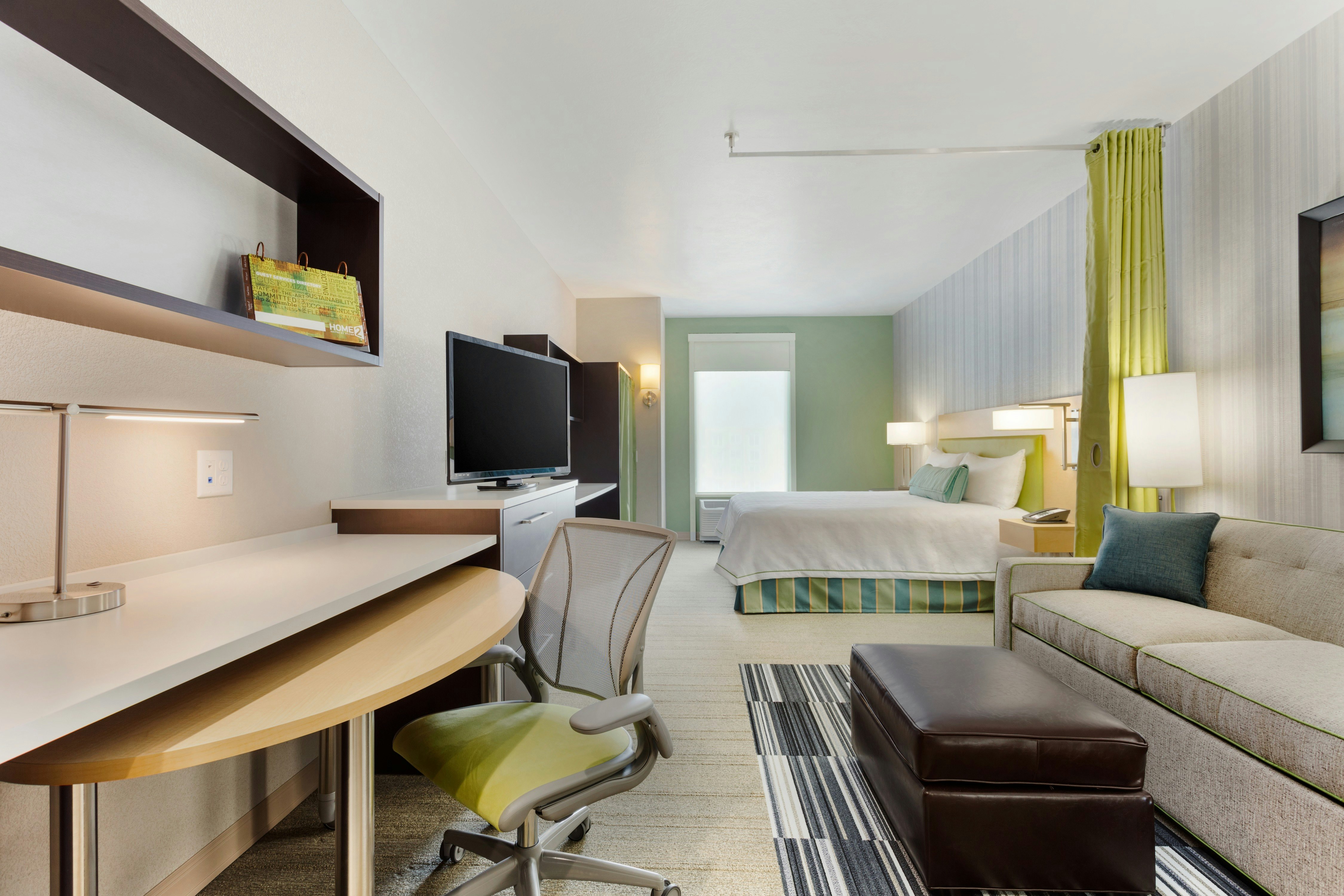 1 KING STUDIO SUITE NOSMOK