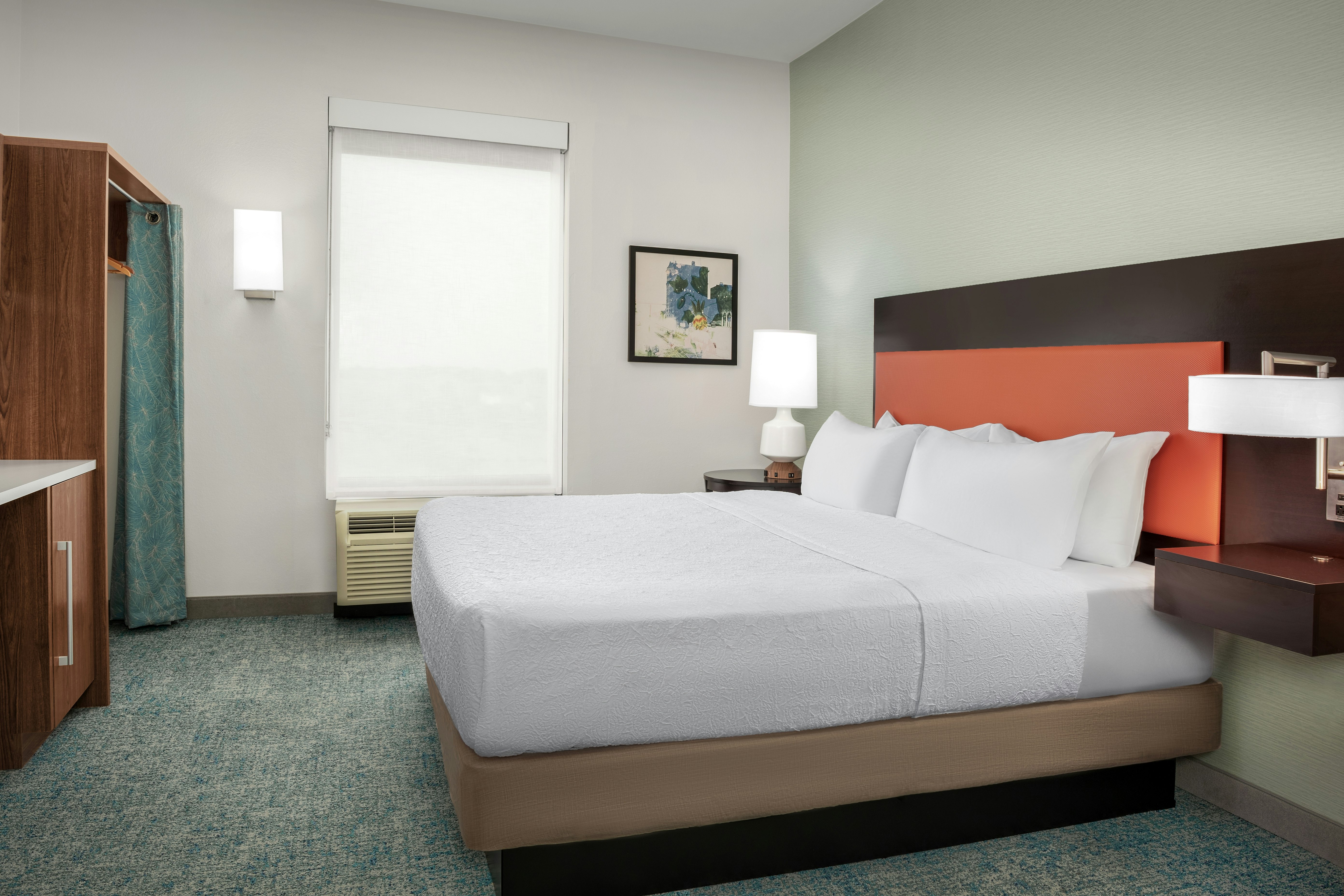 1 KING 1BDRM SUITE NONSMOK