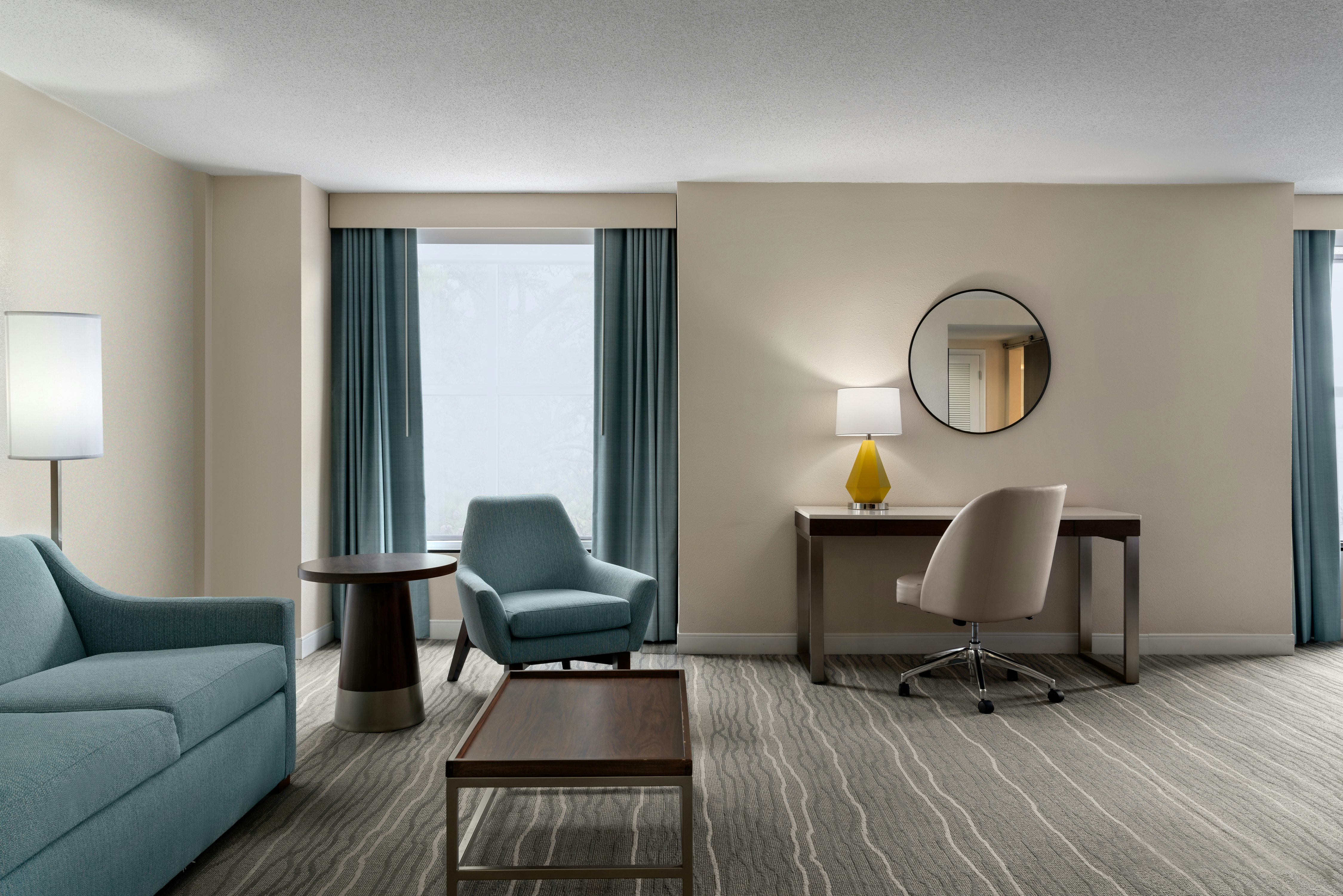 1 KING BED STUDIO SUITE