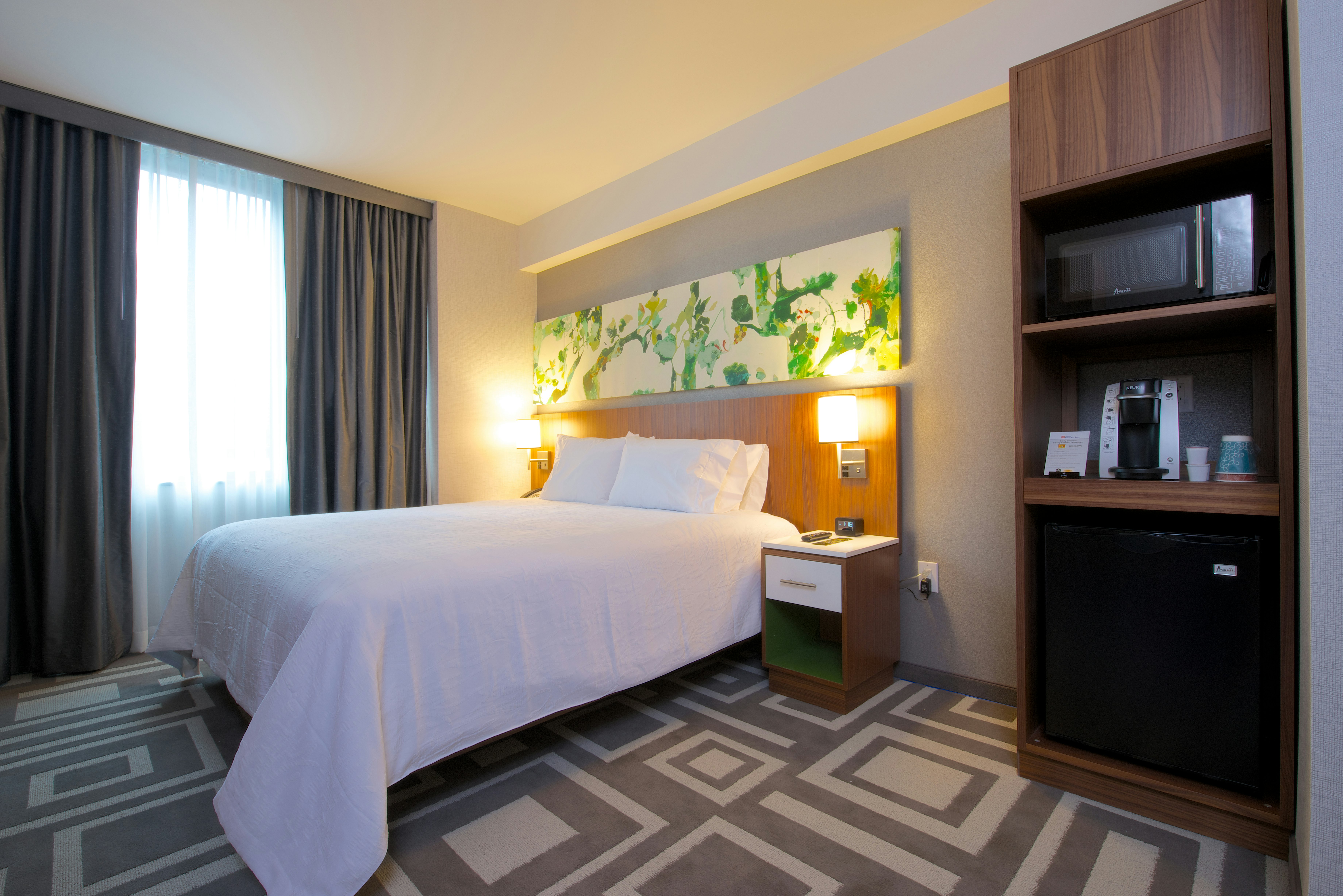 1 KING BED
