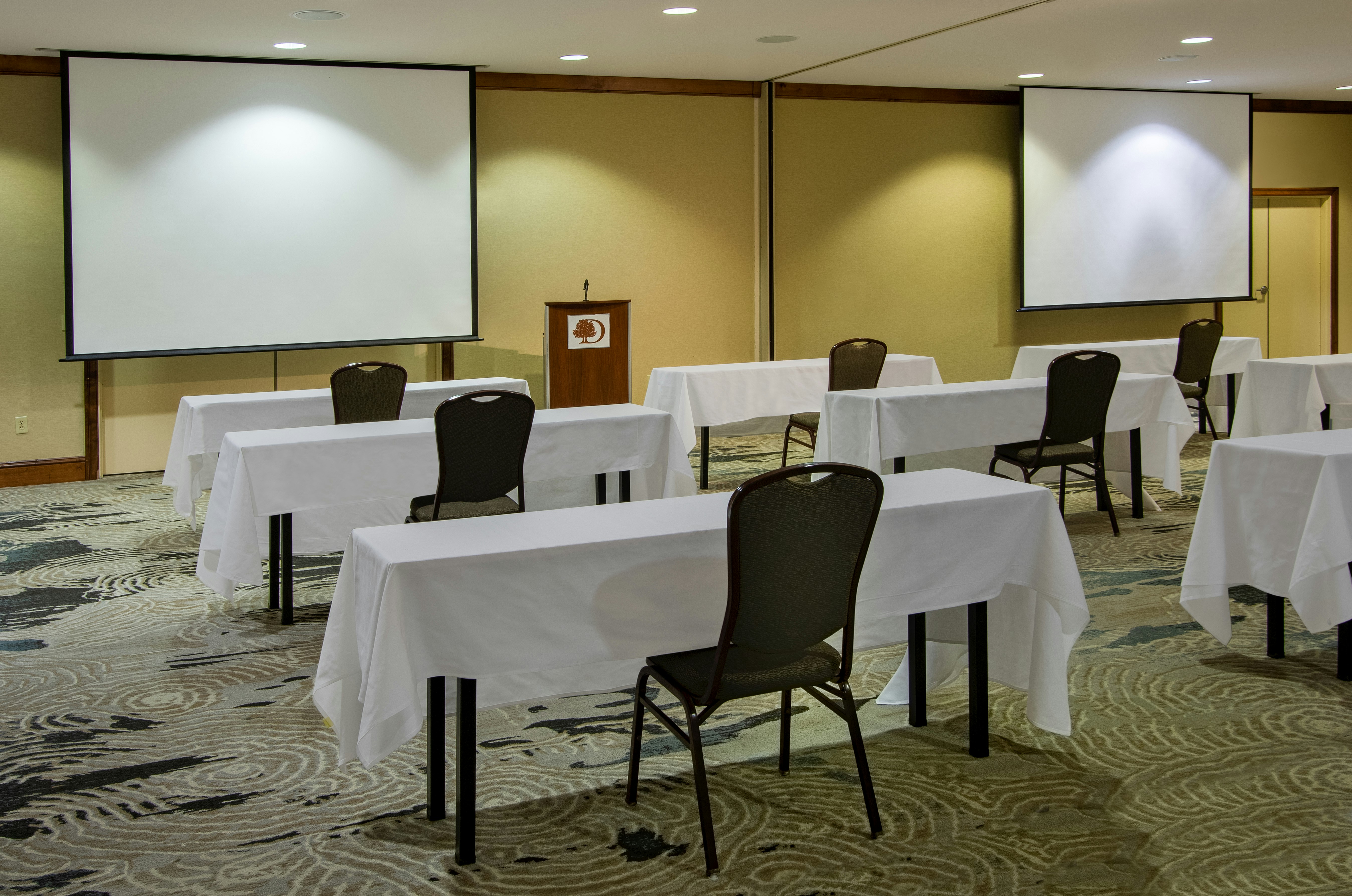 DoubleTree by Hilton Hotel Newark