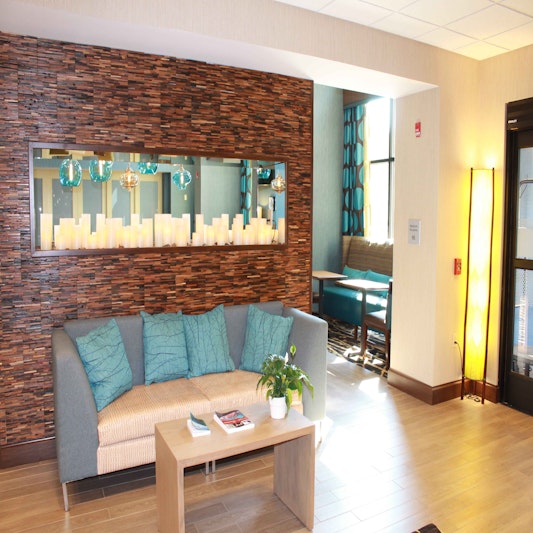 Hampton Inn & Suites by Hilton Stroudsburg Pocono Mountains