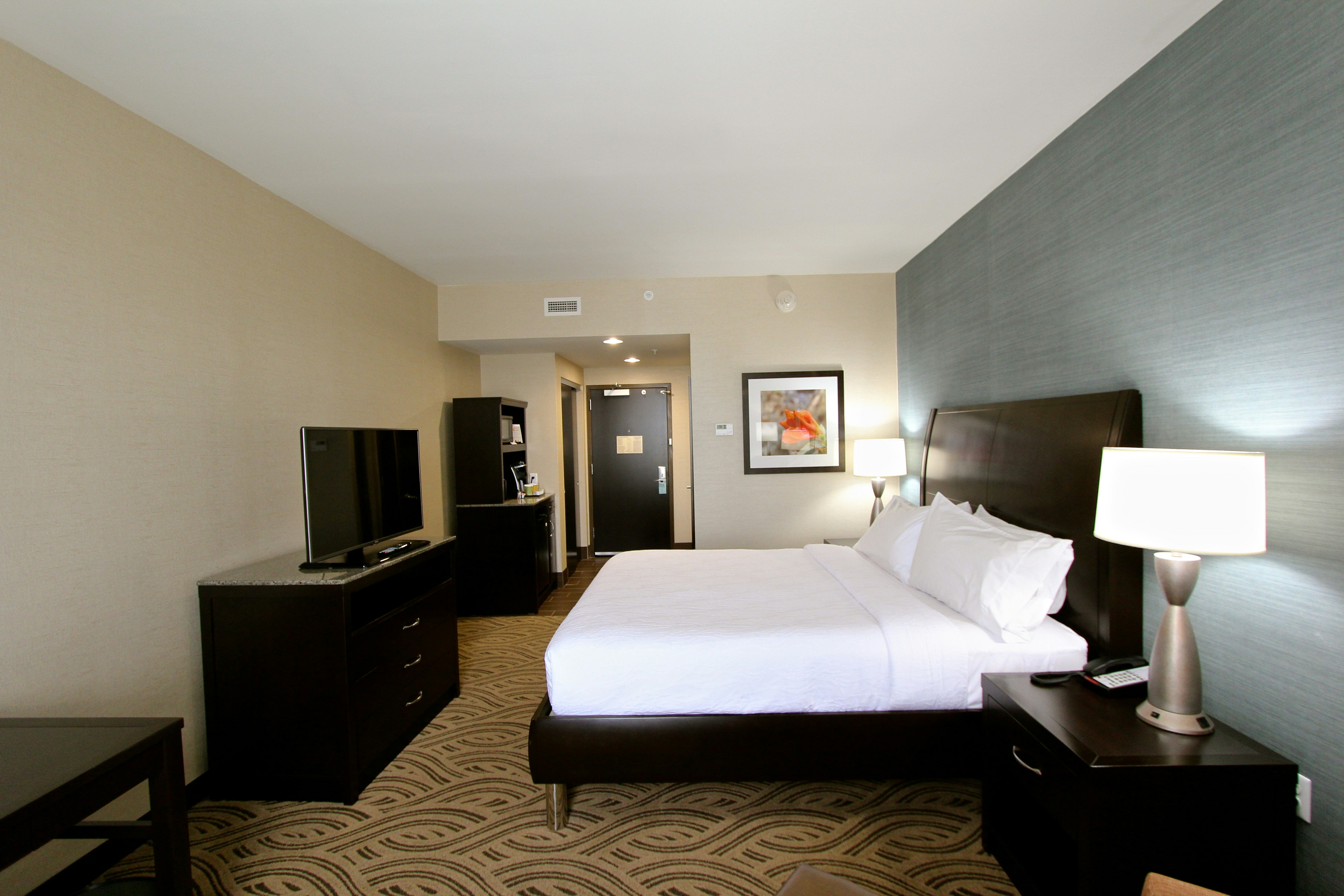 1 KING BED