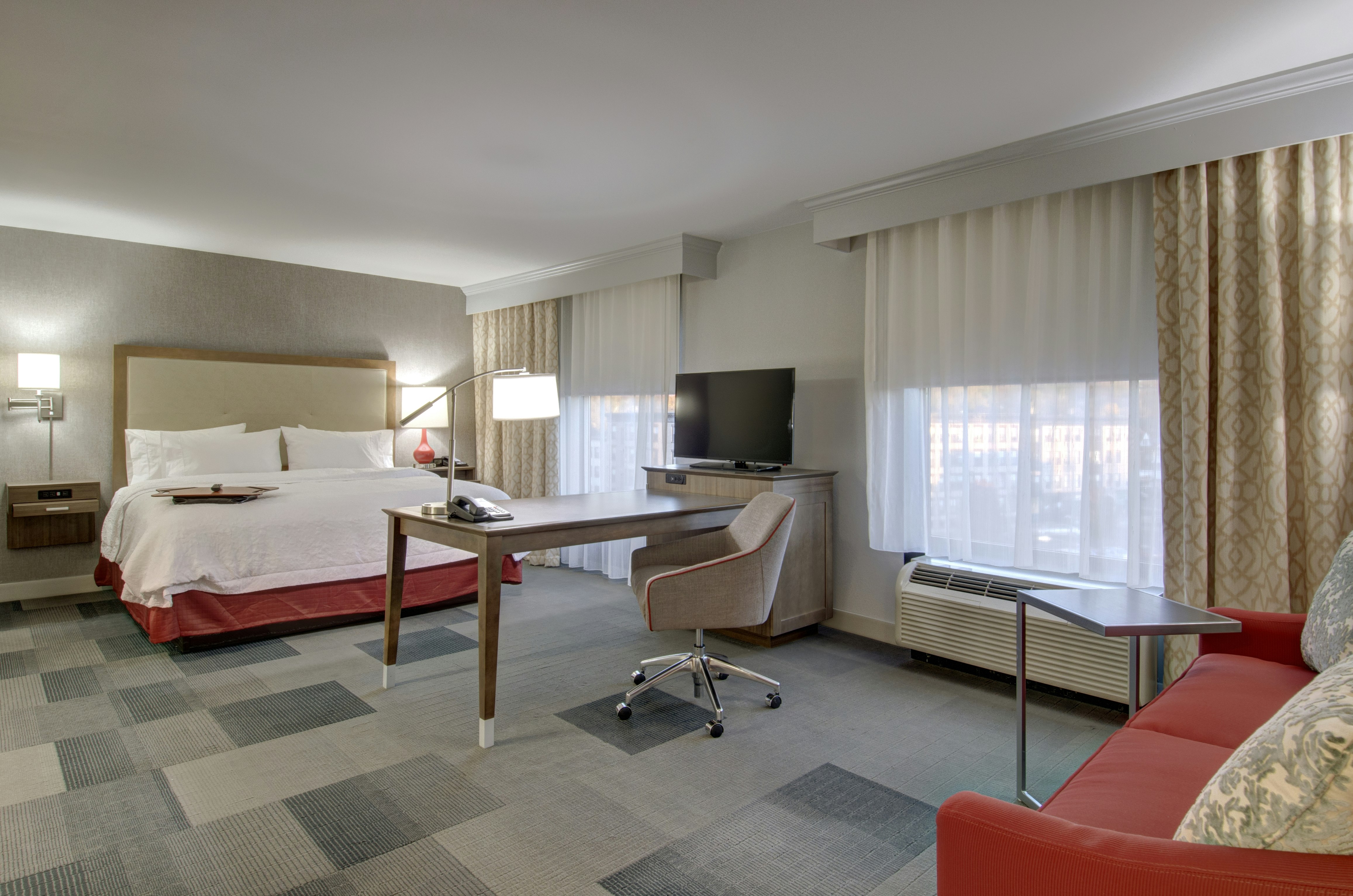 Hampton Inn & Suites Springfield Downtown