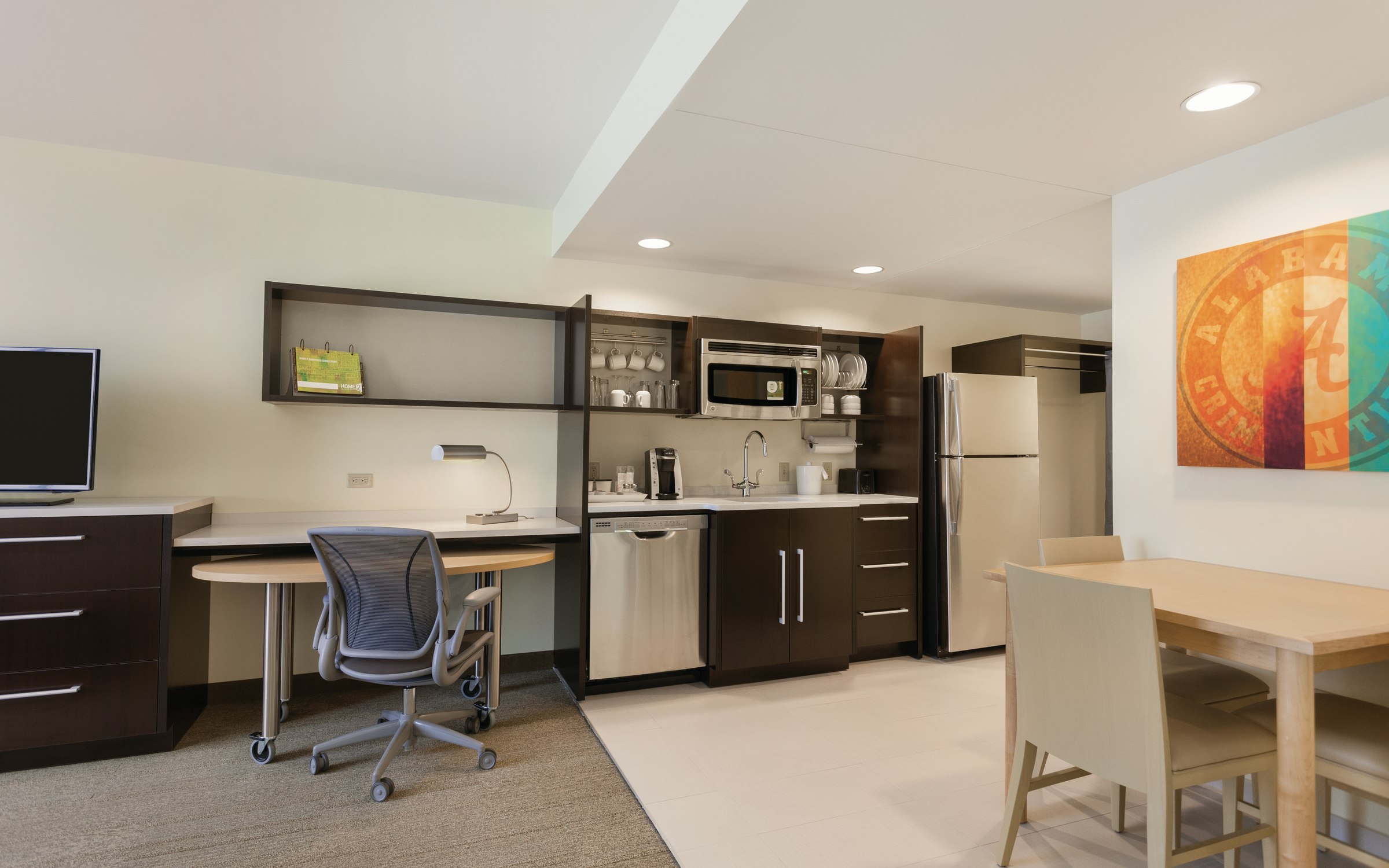 1 KING 1BDRM SUITE NONSMOK