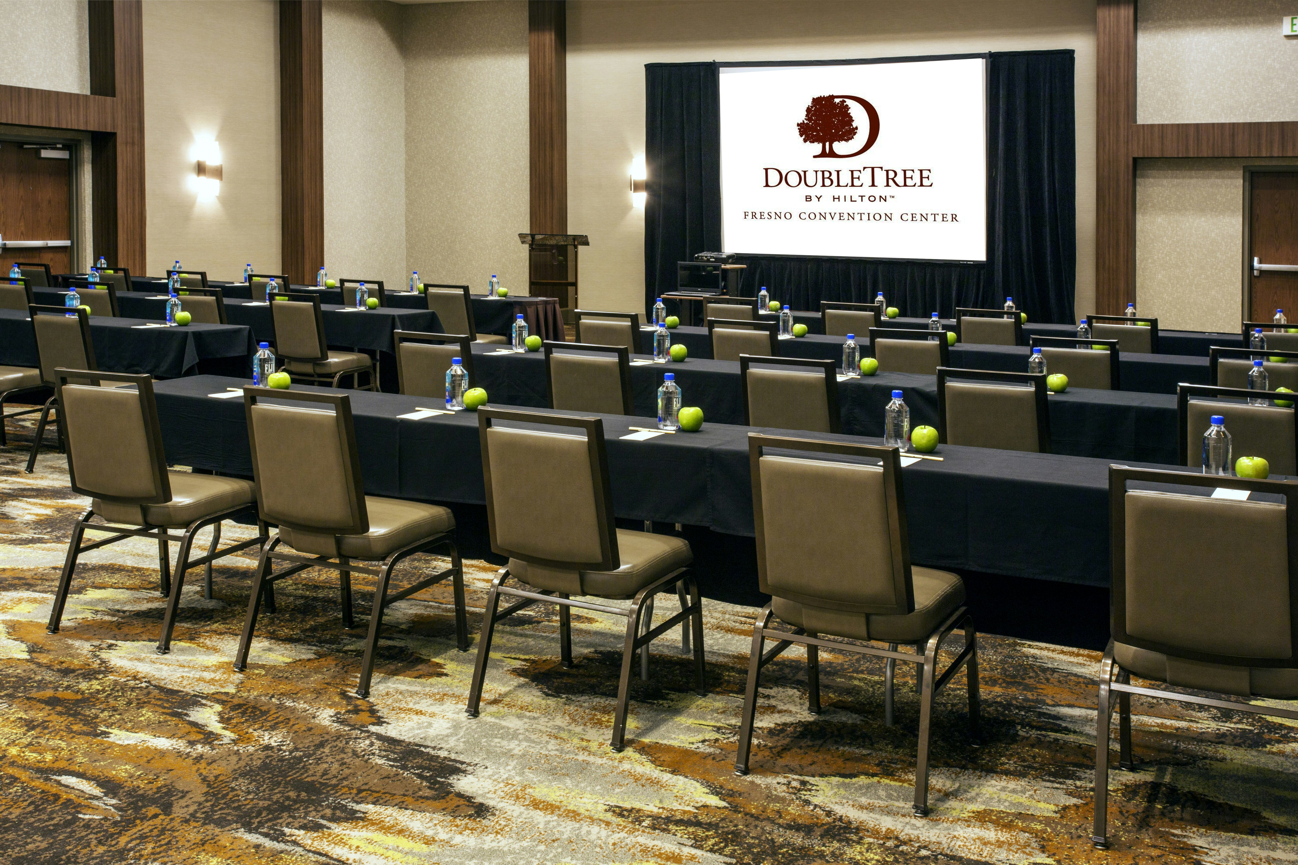 DoubleTree by Hilton Fresno Convention Center