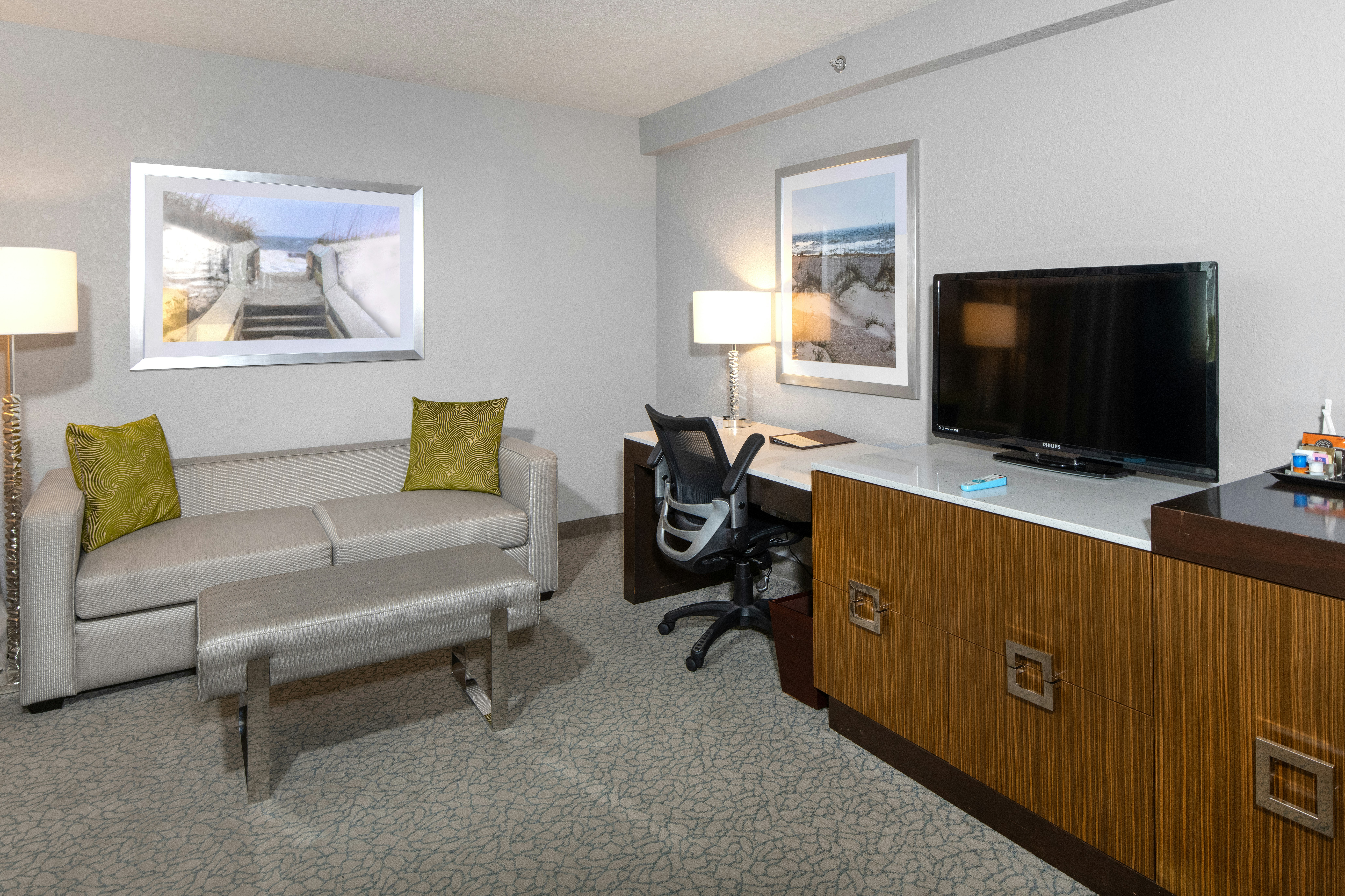 DoubleTree by Hilton Jacksonville Airport