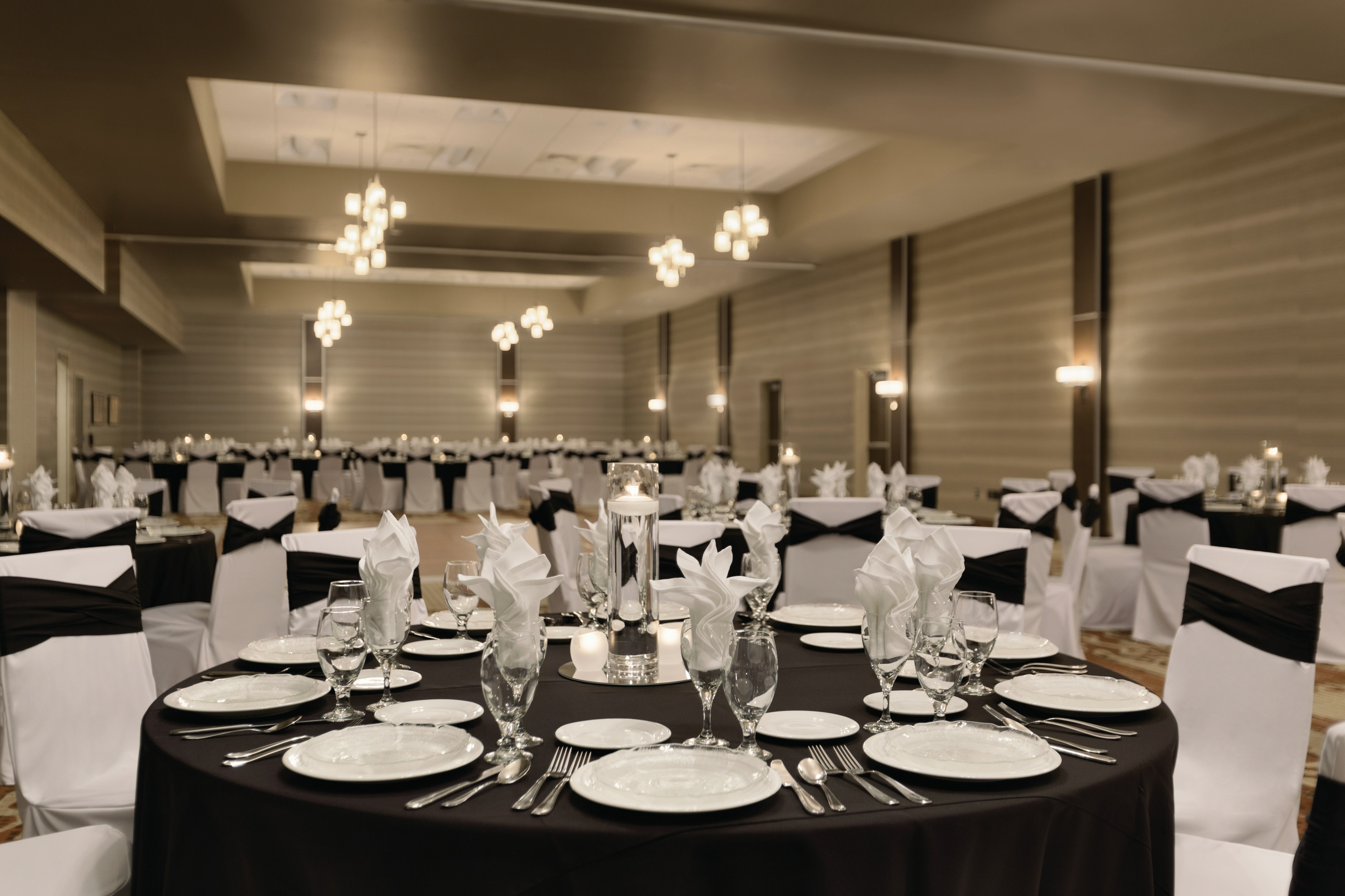 Embassy Suites by Hilton Akron Canton Airport