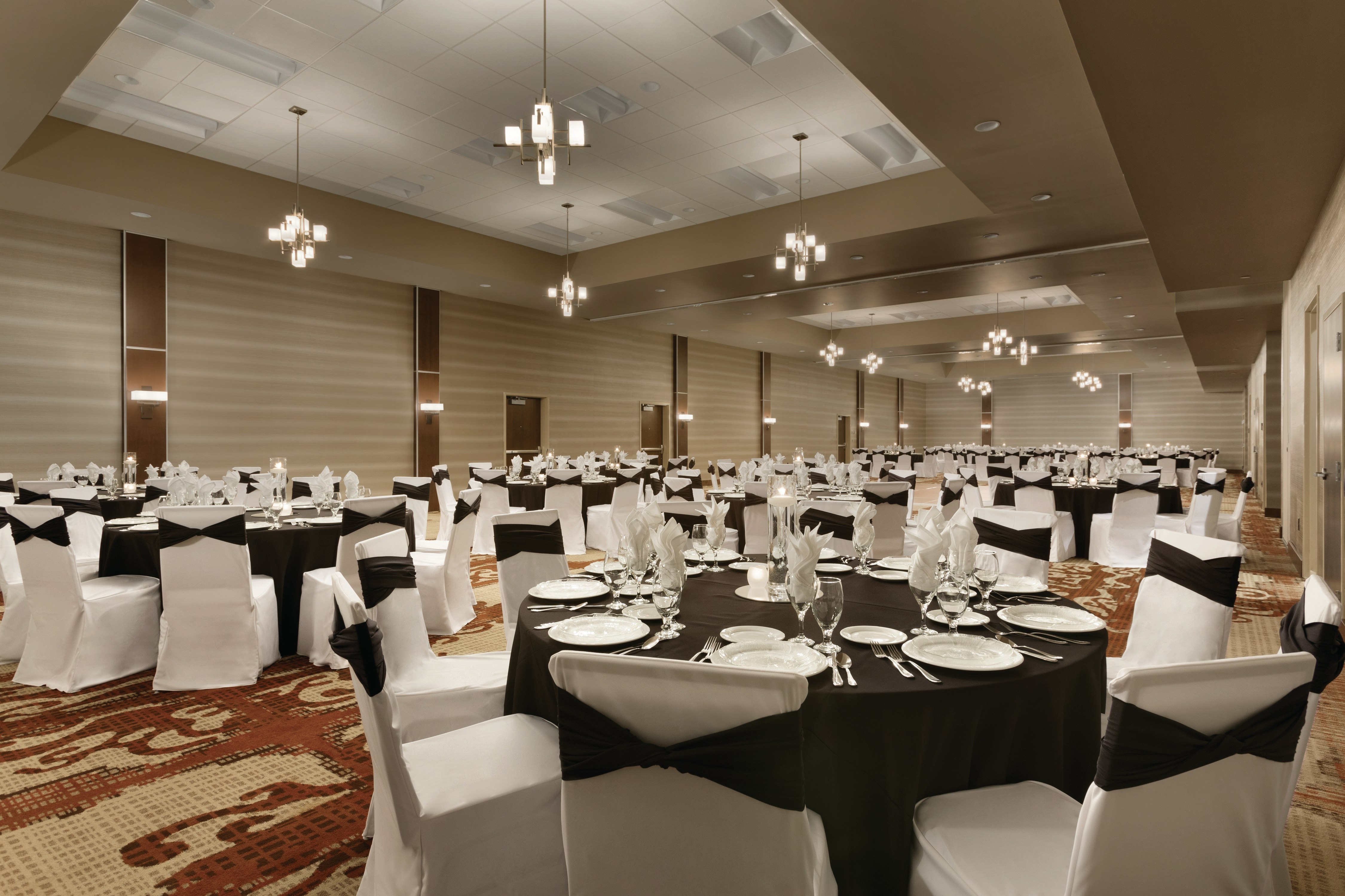 Embassy Suites by Hilton Akron Canton Airport