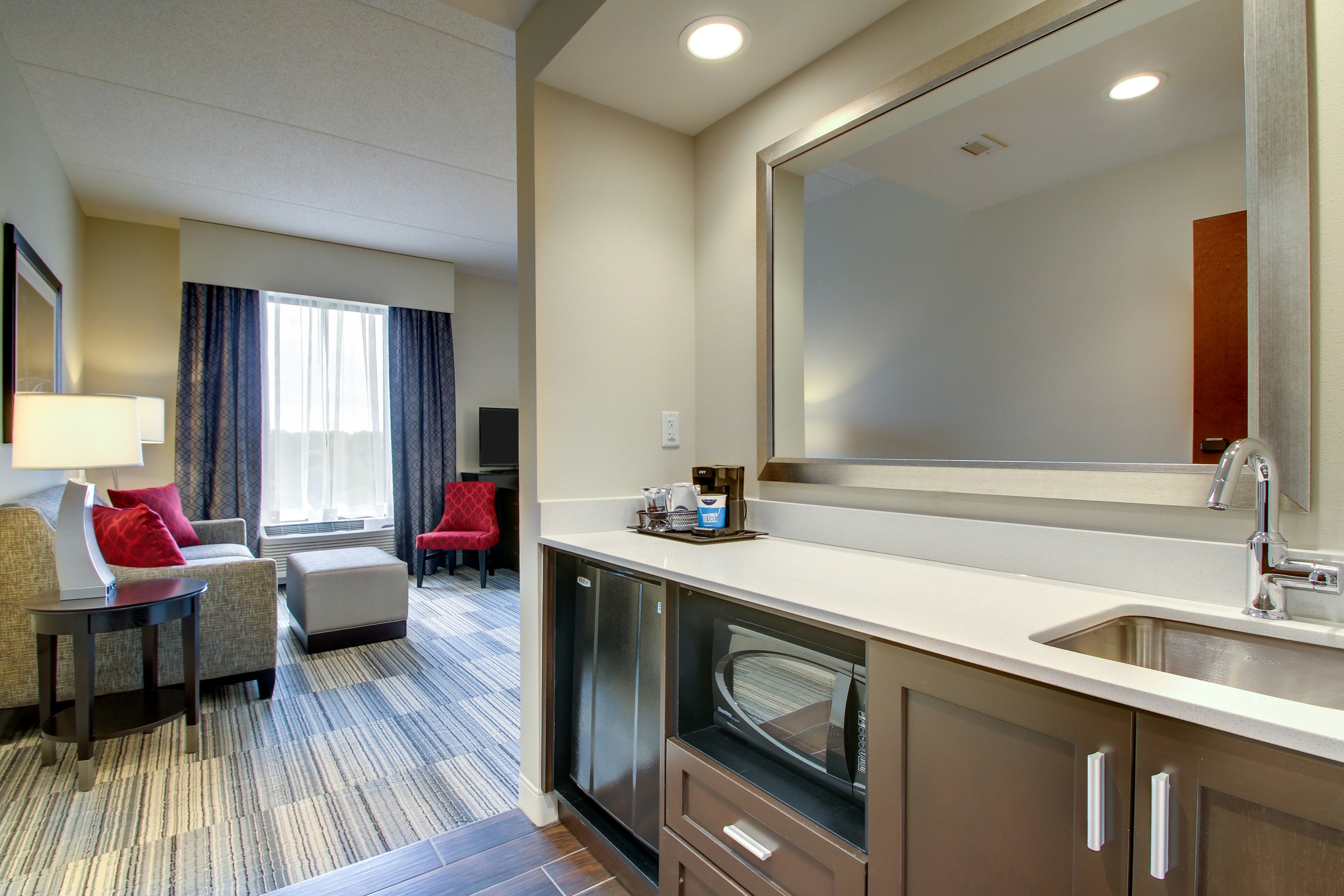 Hampton Inn & Suites Greenville Airport