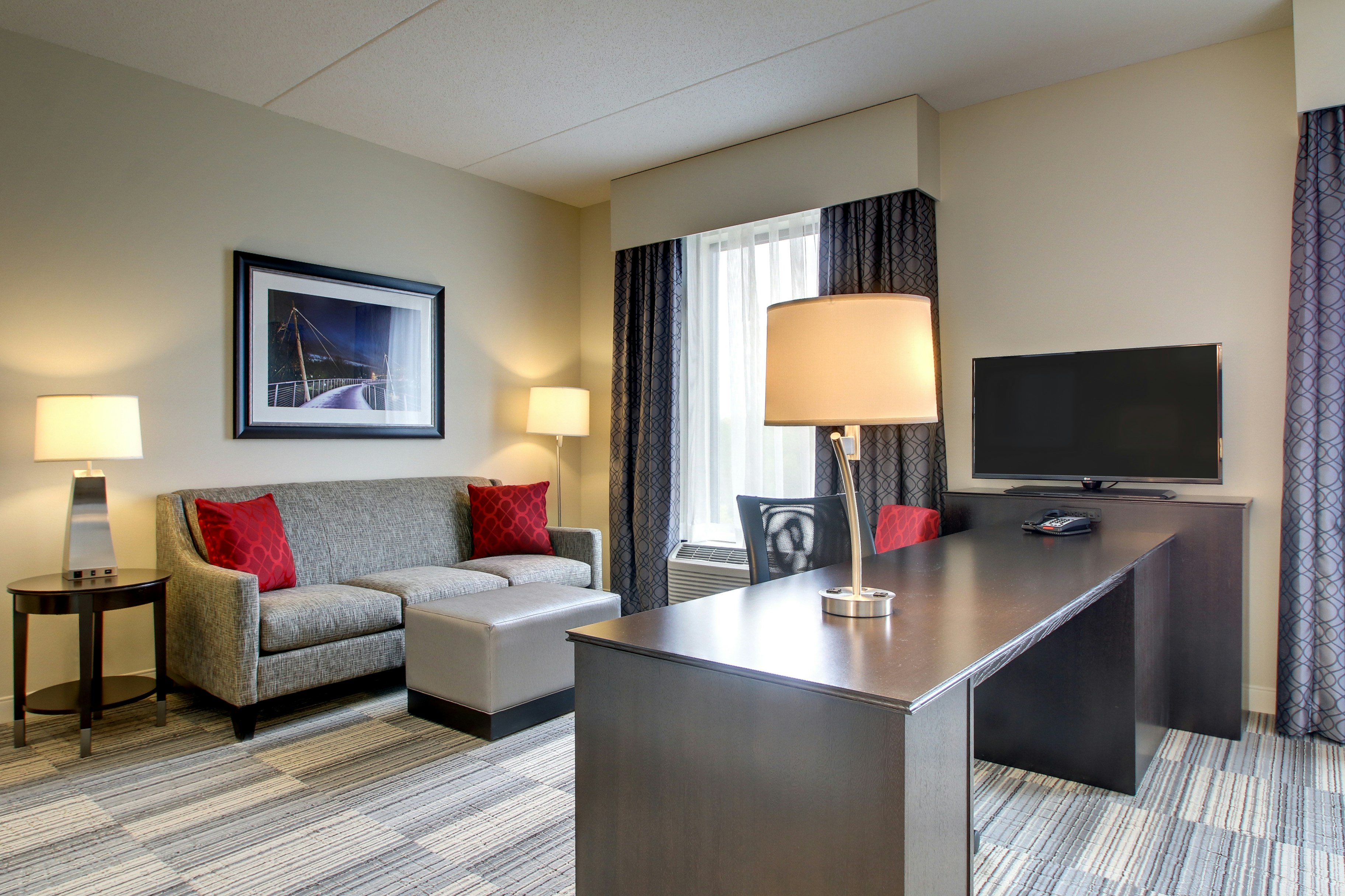 Hampton Inn & Suites Greenville Airport