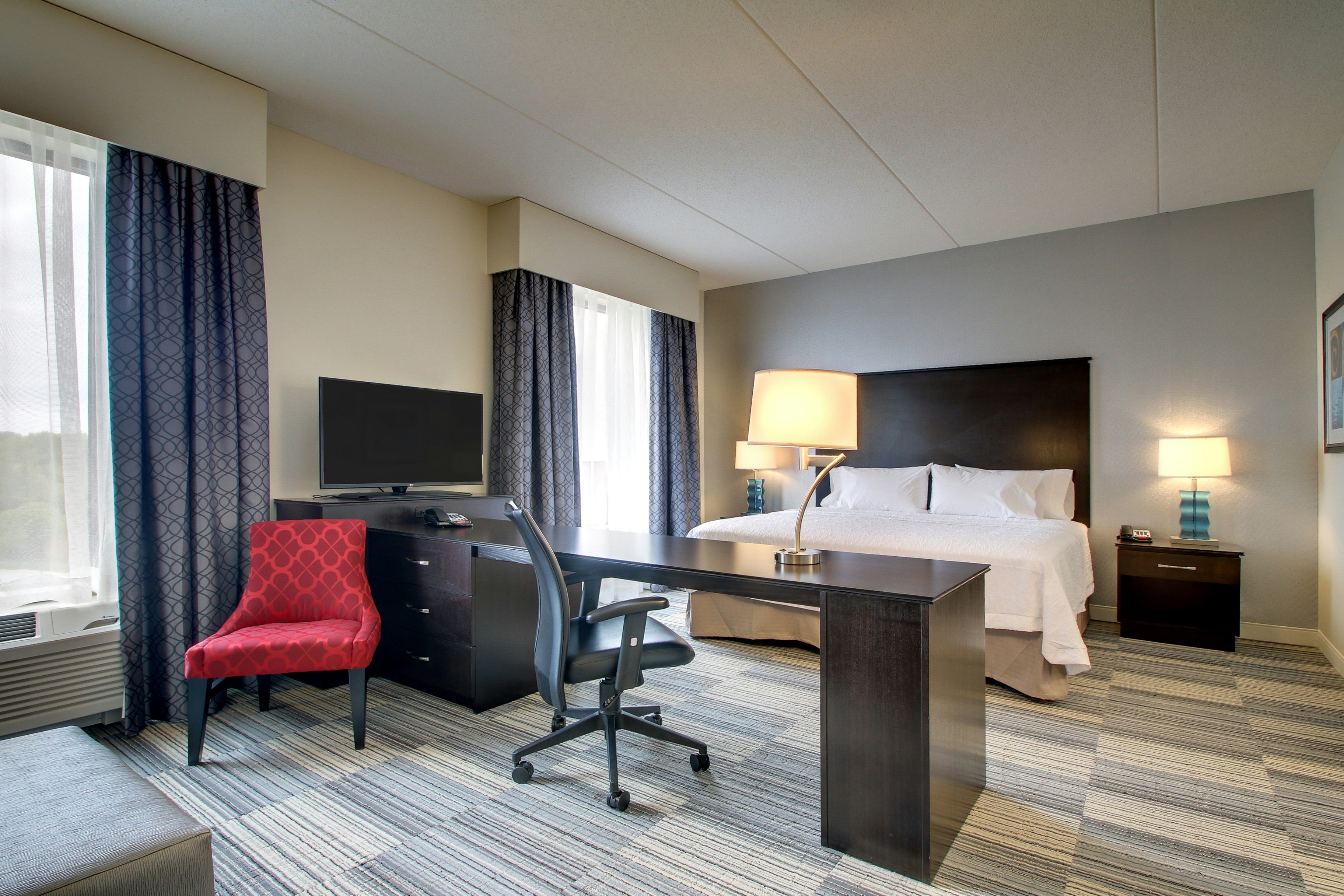 Hampton Inn & Suites Greenville Airport