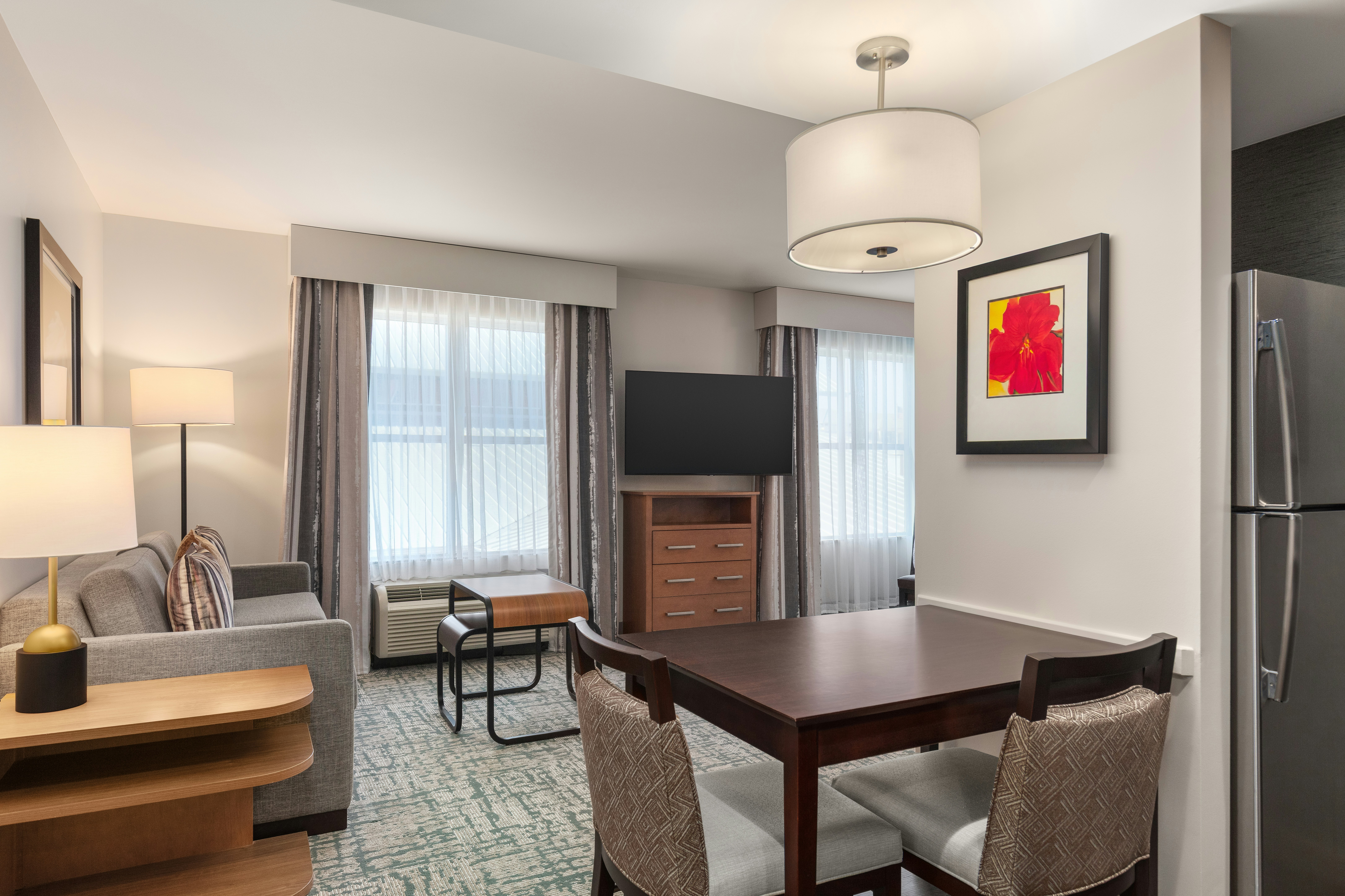 Homewood Suites by Hilton TechRidge Parmer @ I-35