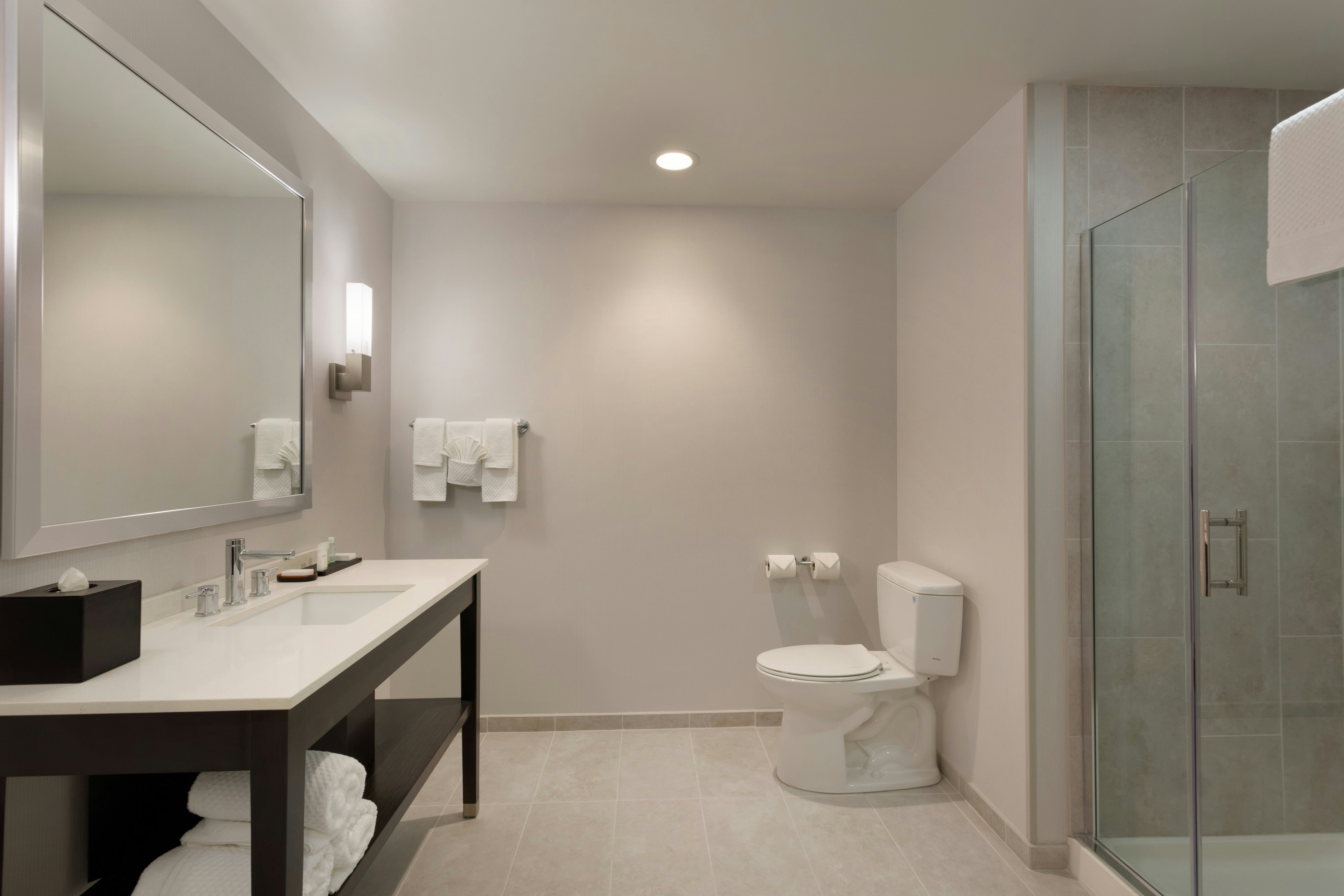 Embassy Suites by Hilton Kansas City Olathe