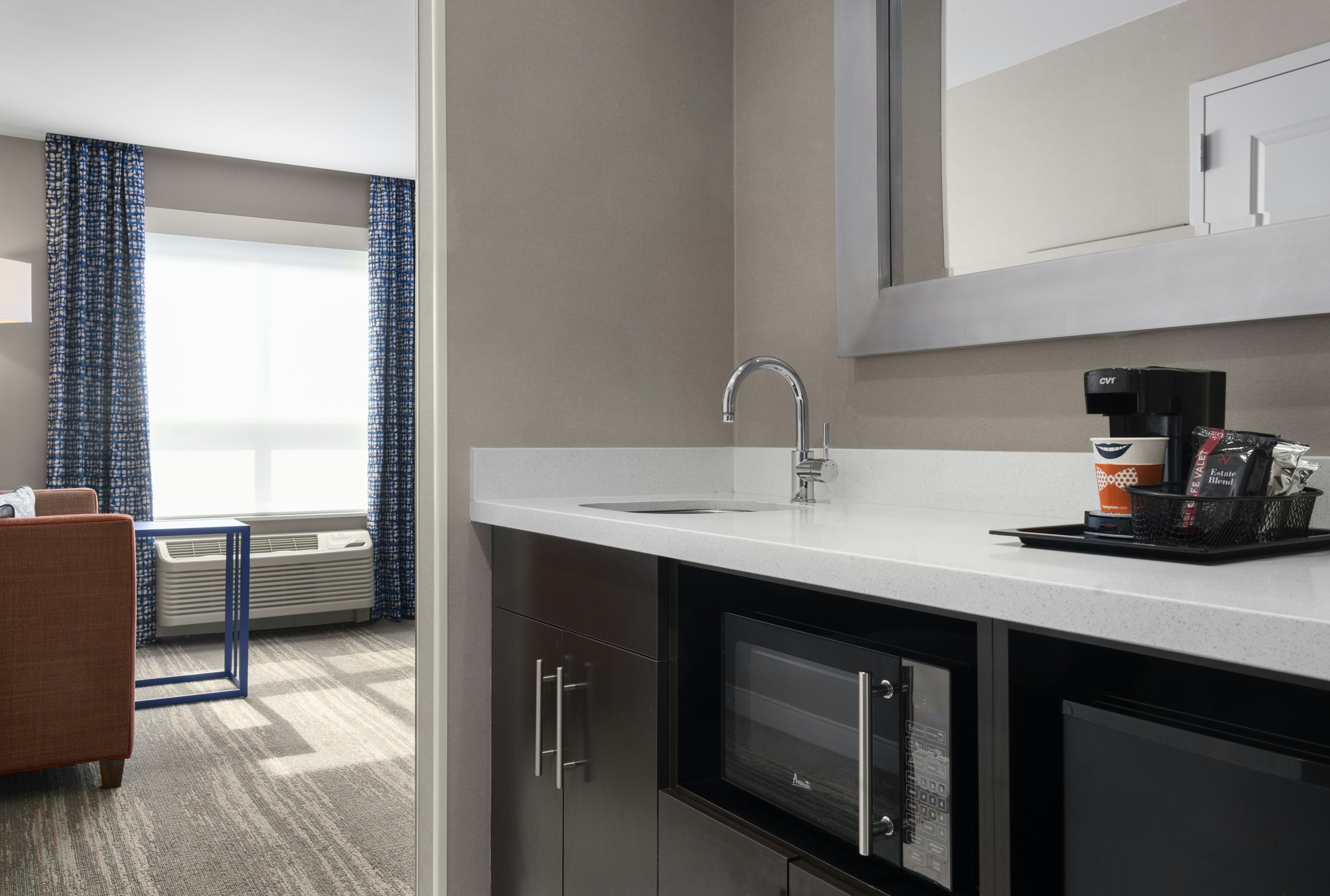 Hampton Inn & Suites Worcester