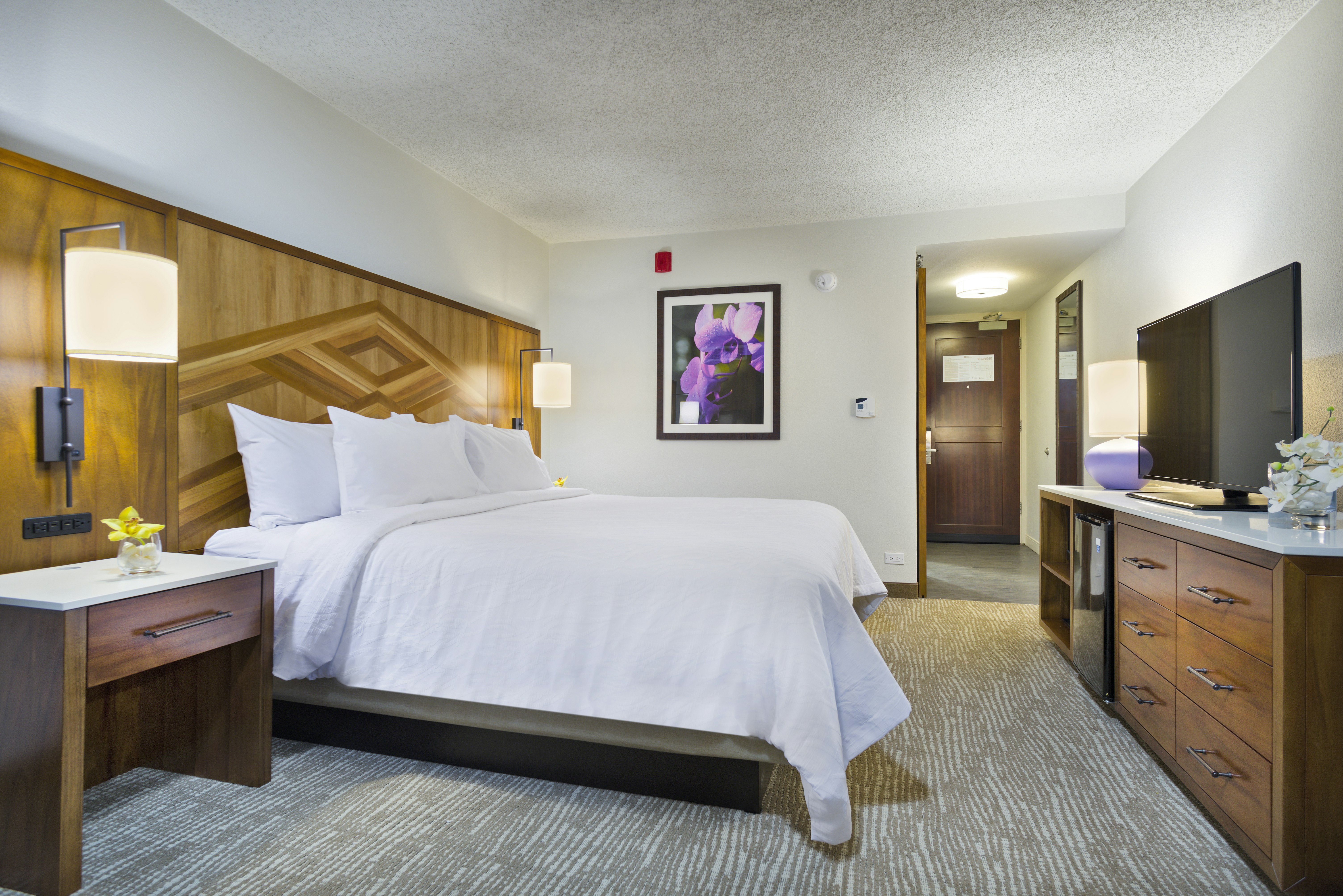 1 KING BED