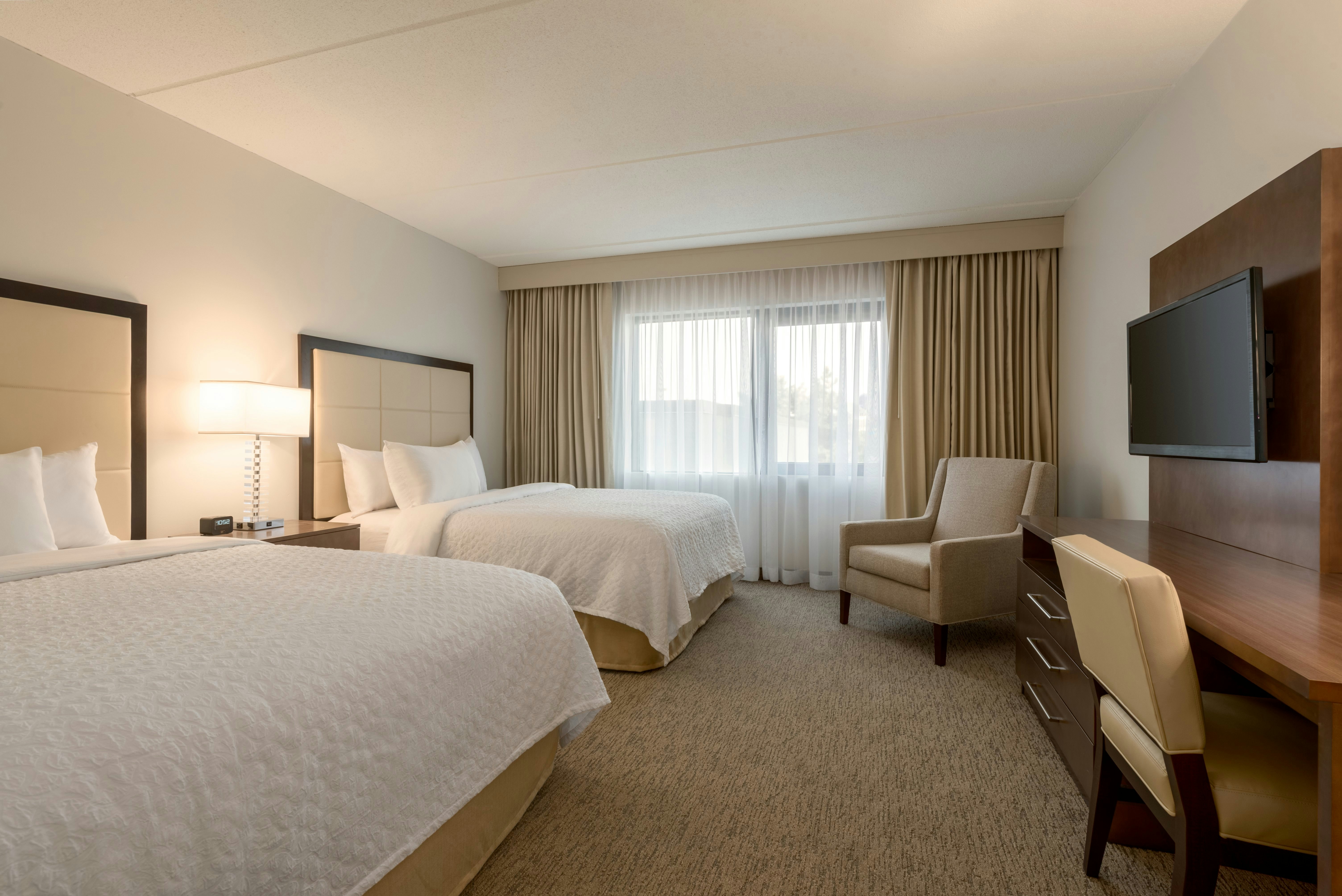 Embassy Suites by Hilton Milwaukee Brookfield