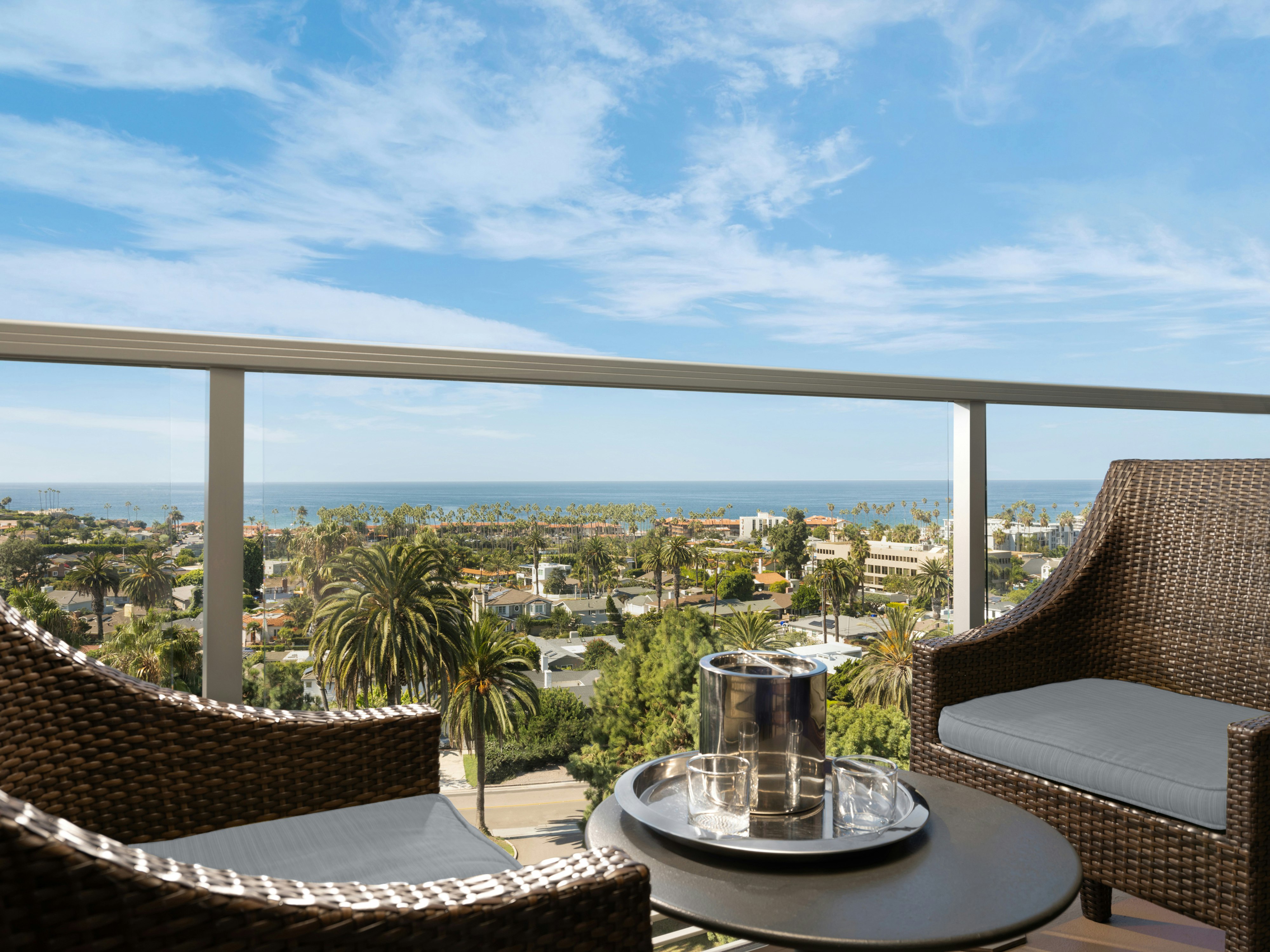 1KING OCEAN VIEW 1BDRM STE