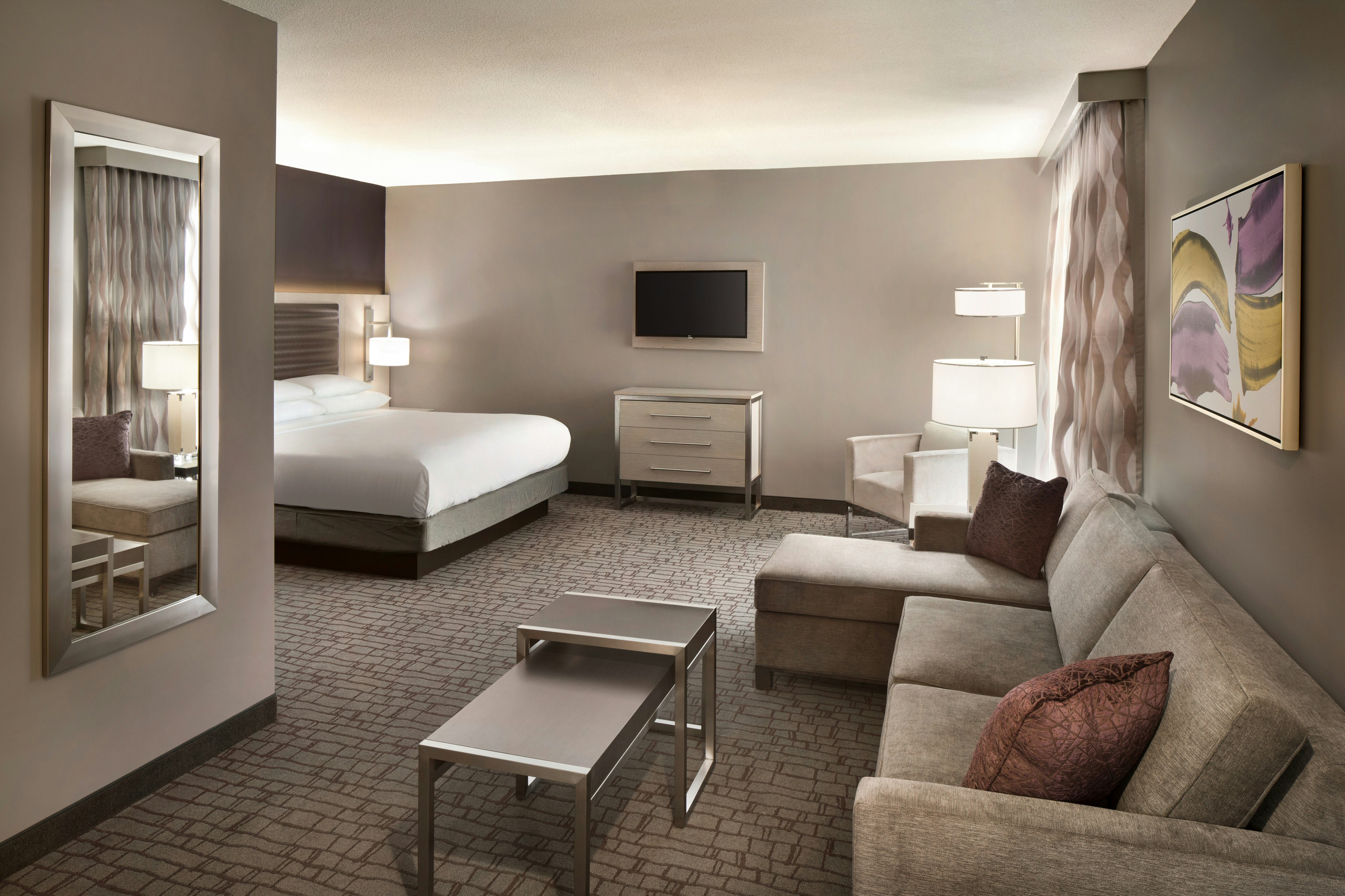 1 KING STUDIO SUITE