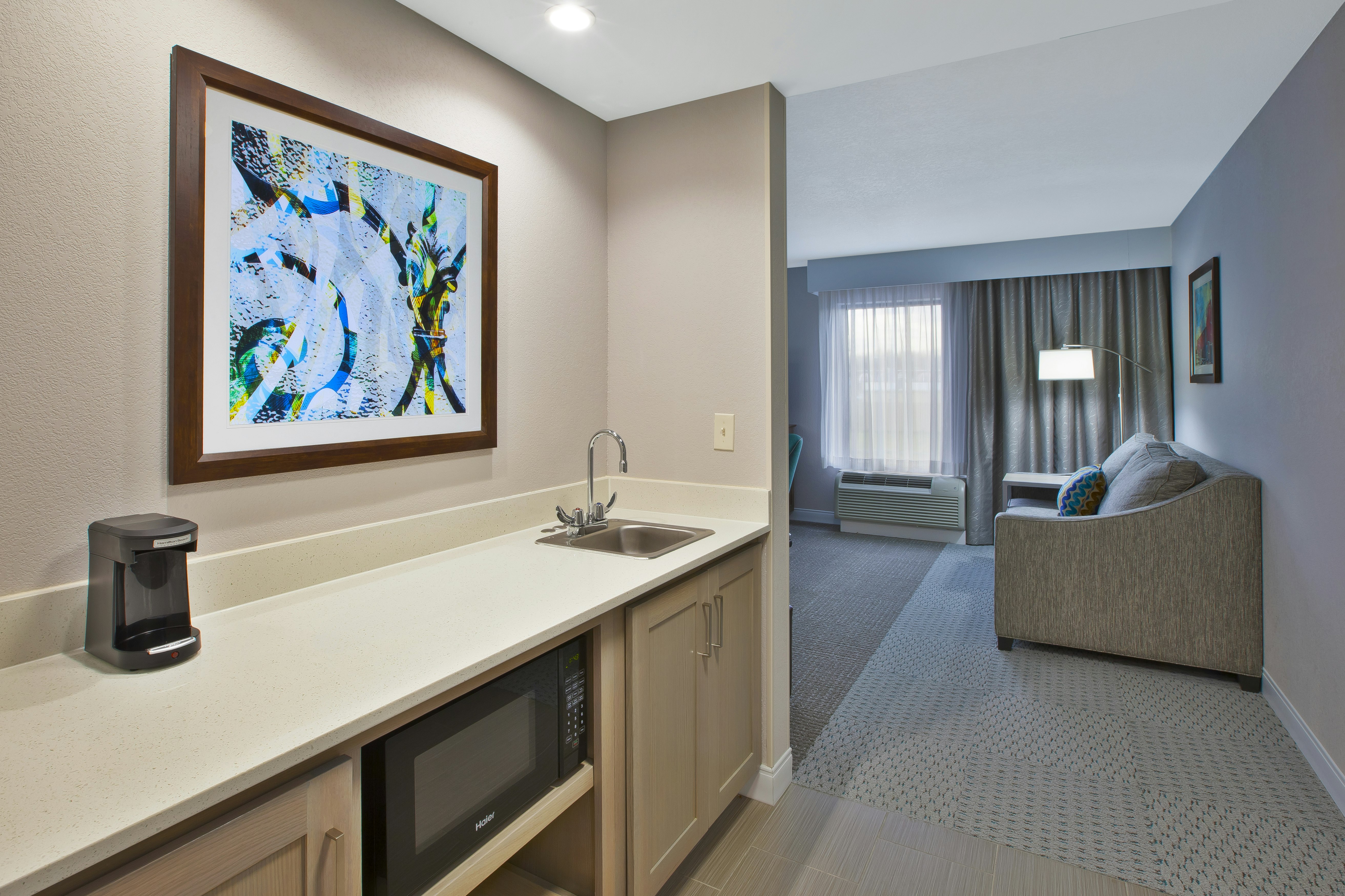 Hampton Inn & Suites Alliance