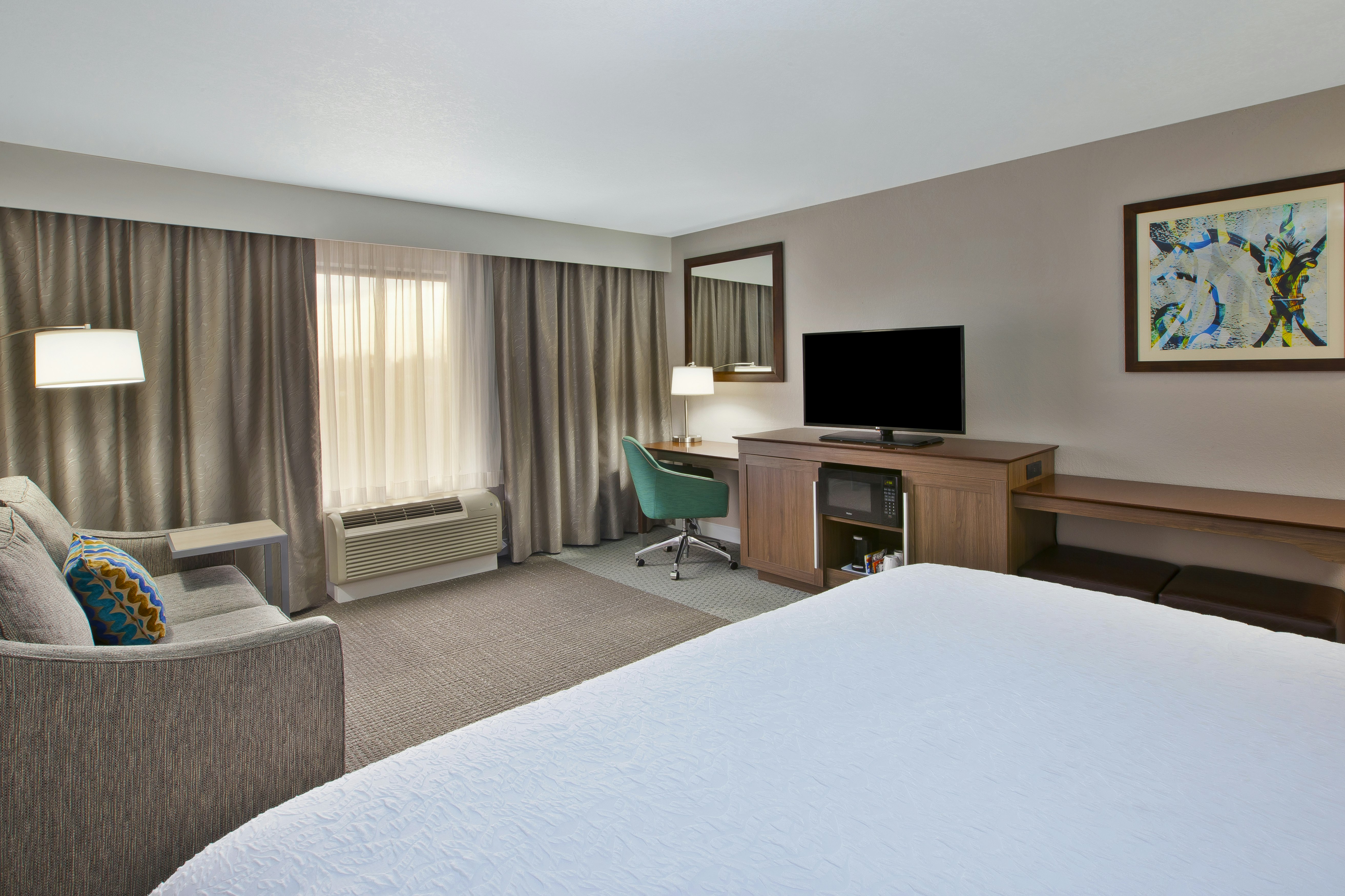 Hampton Inn & Suites Alliance