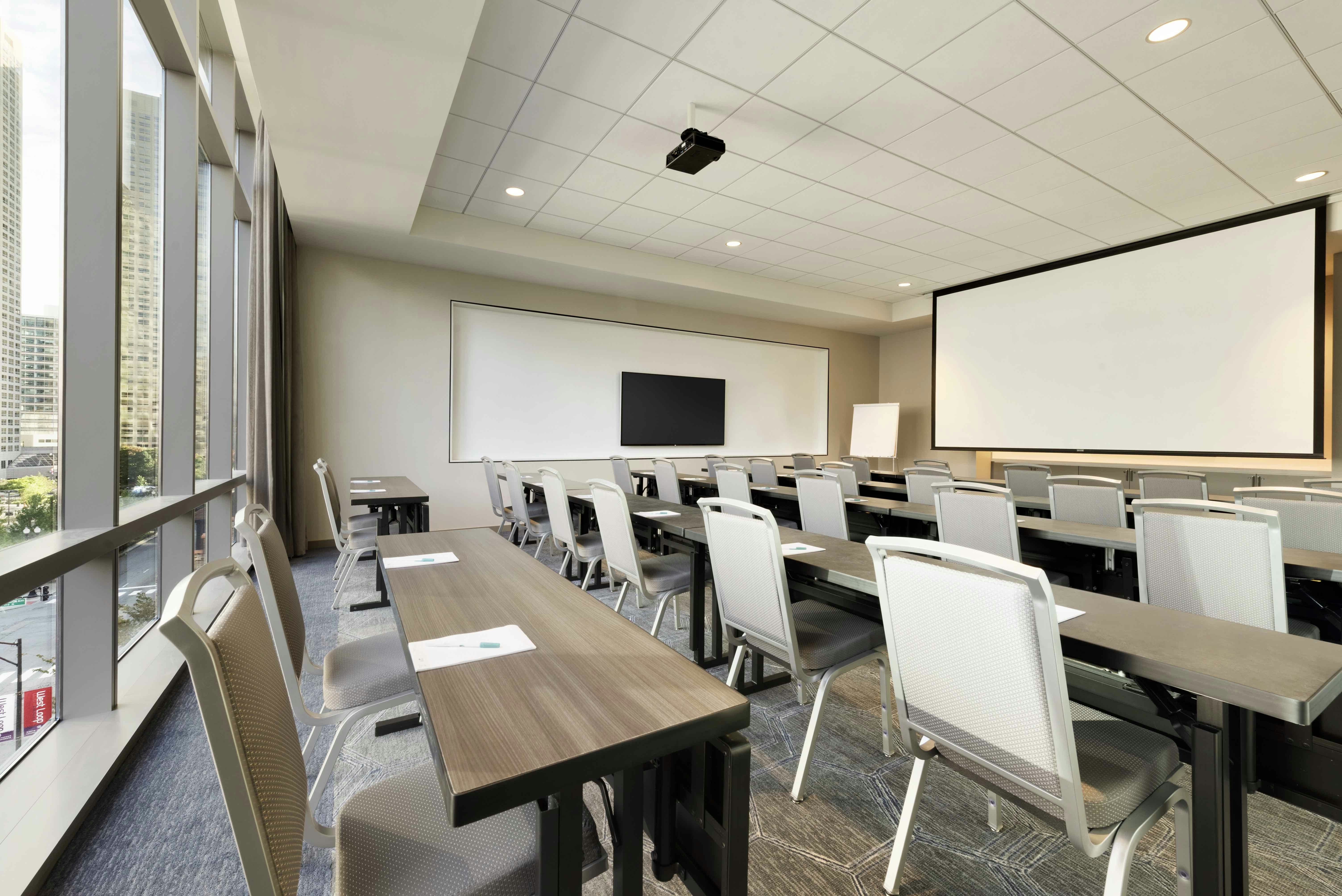 Homewood Suites by Hilton Chicago West Loop Fulton Market Area