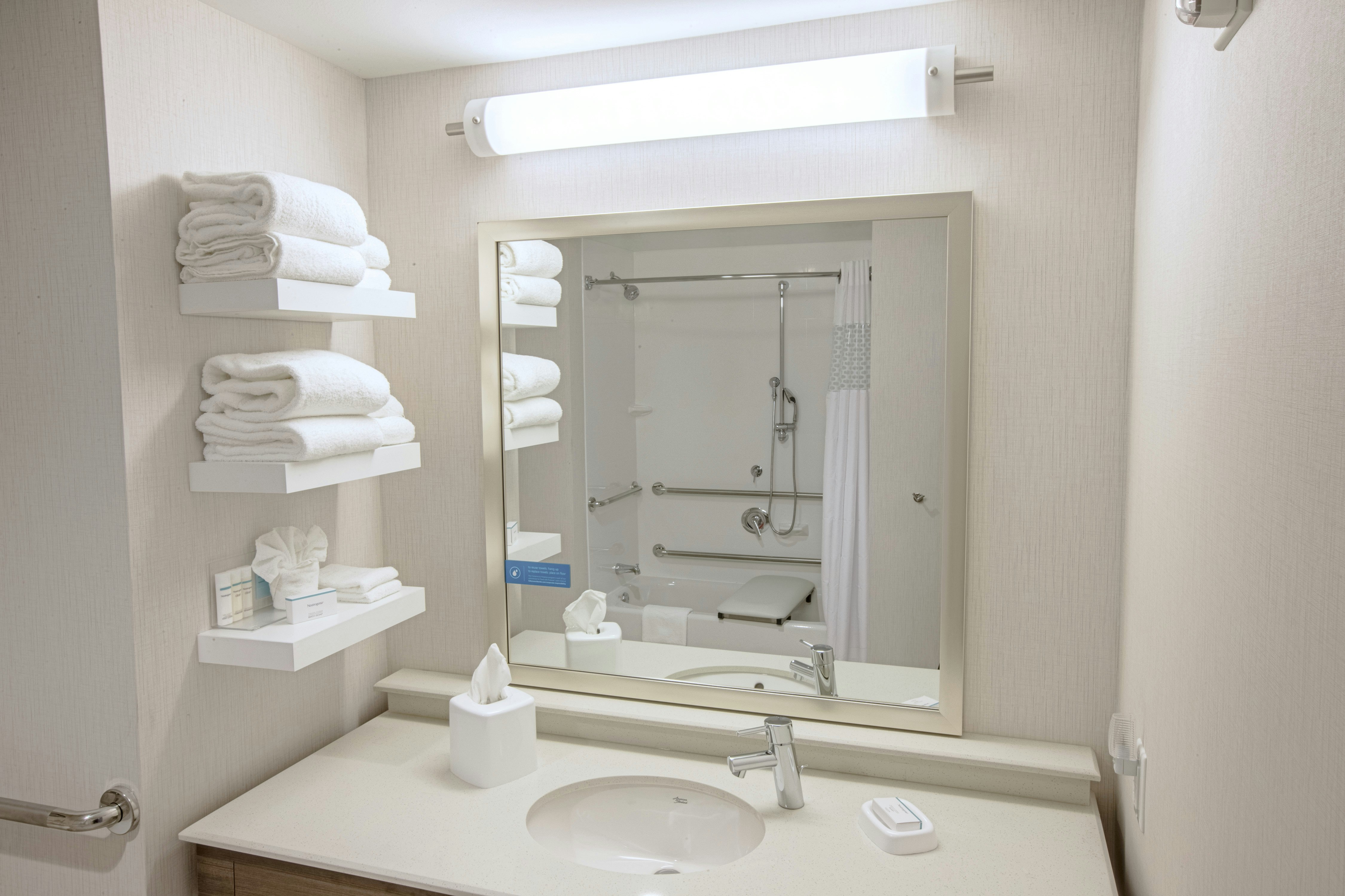 1 KN ACC TUB STUDIO NOSMOK