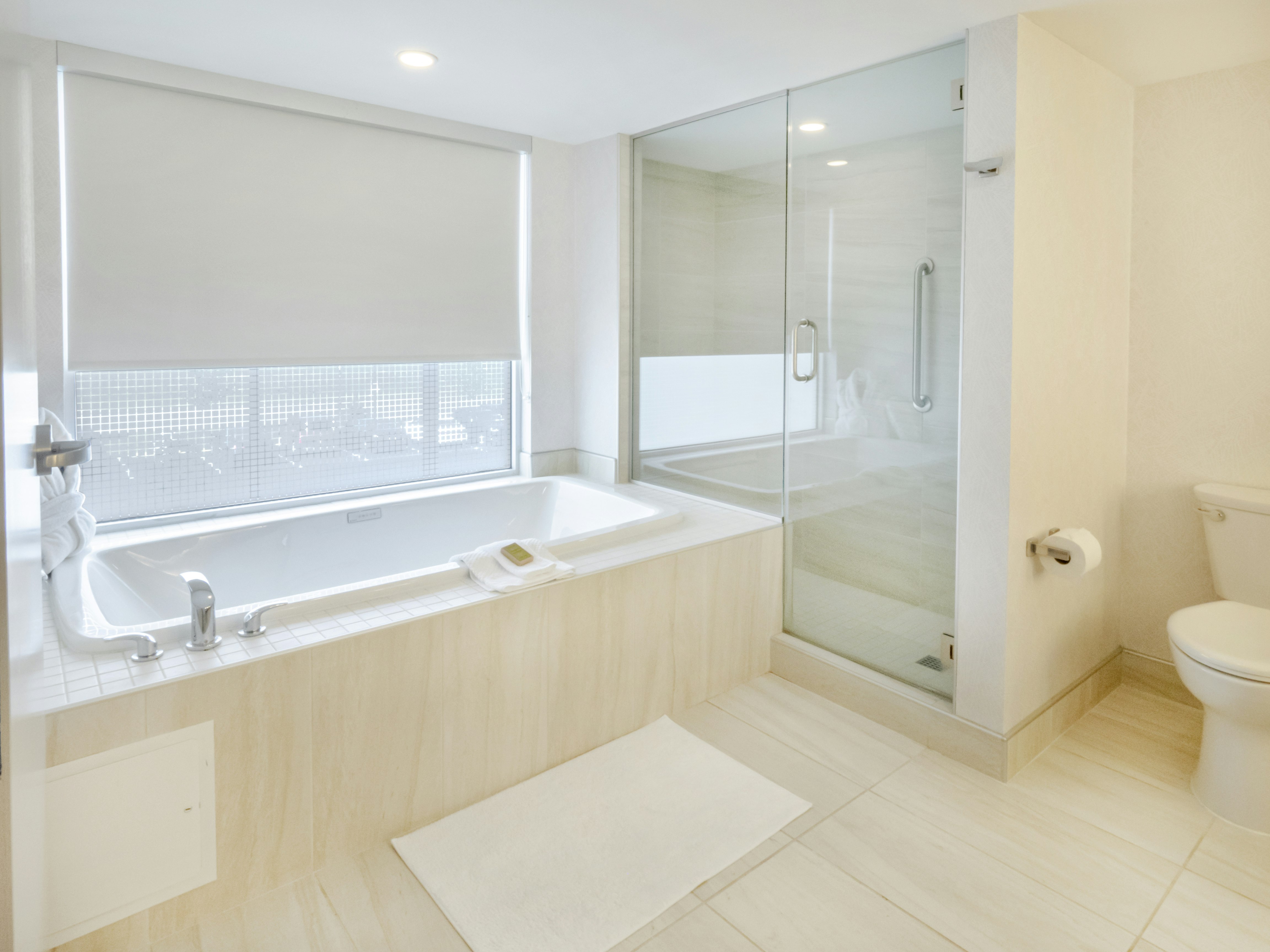 DoubleTree by Hilton Niagara Falls